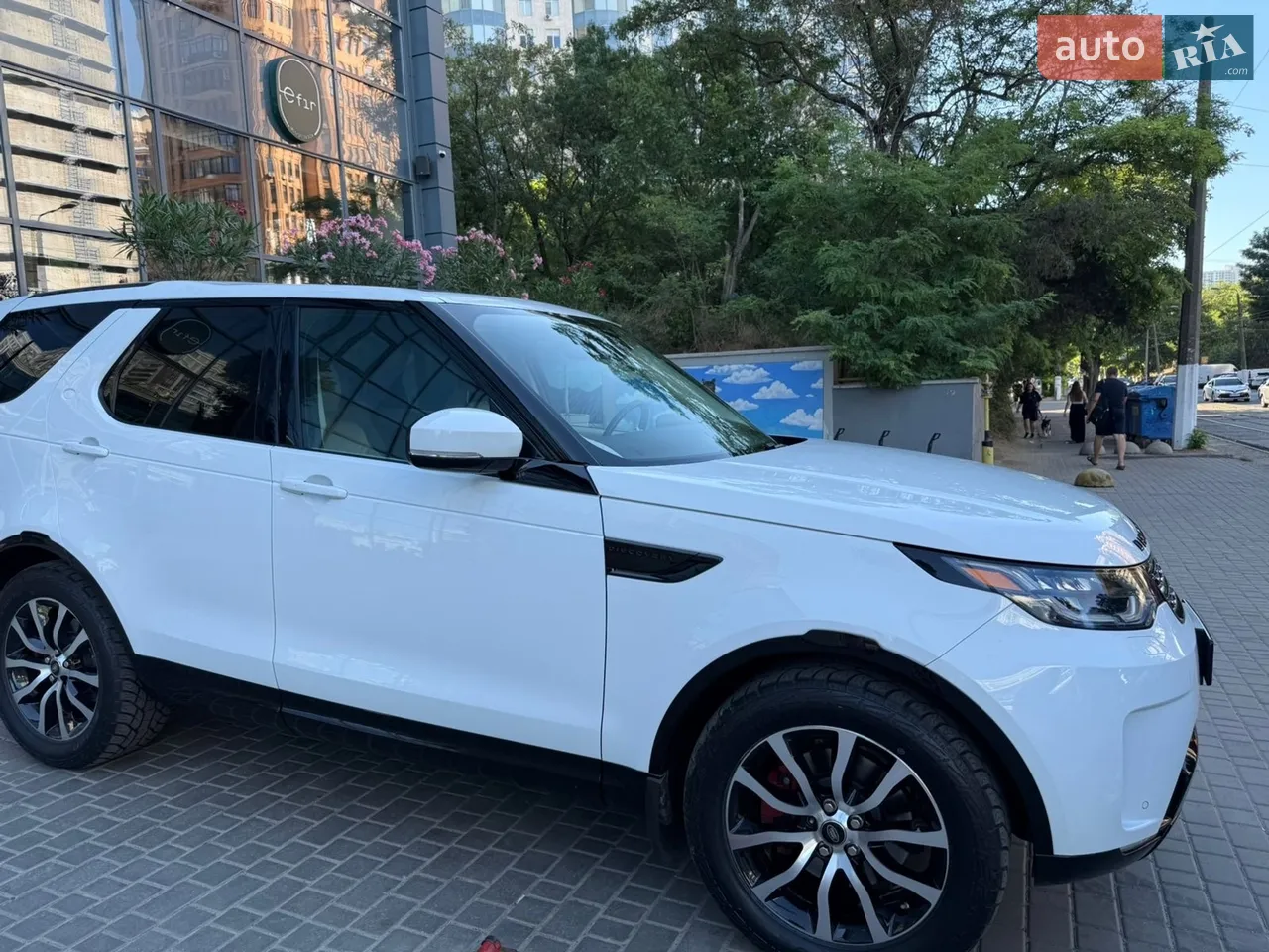 2017 Land Rover Discovery - мініатюра 49