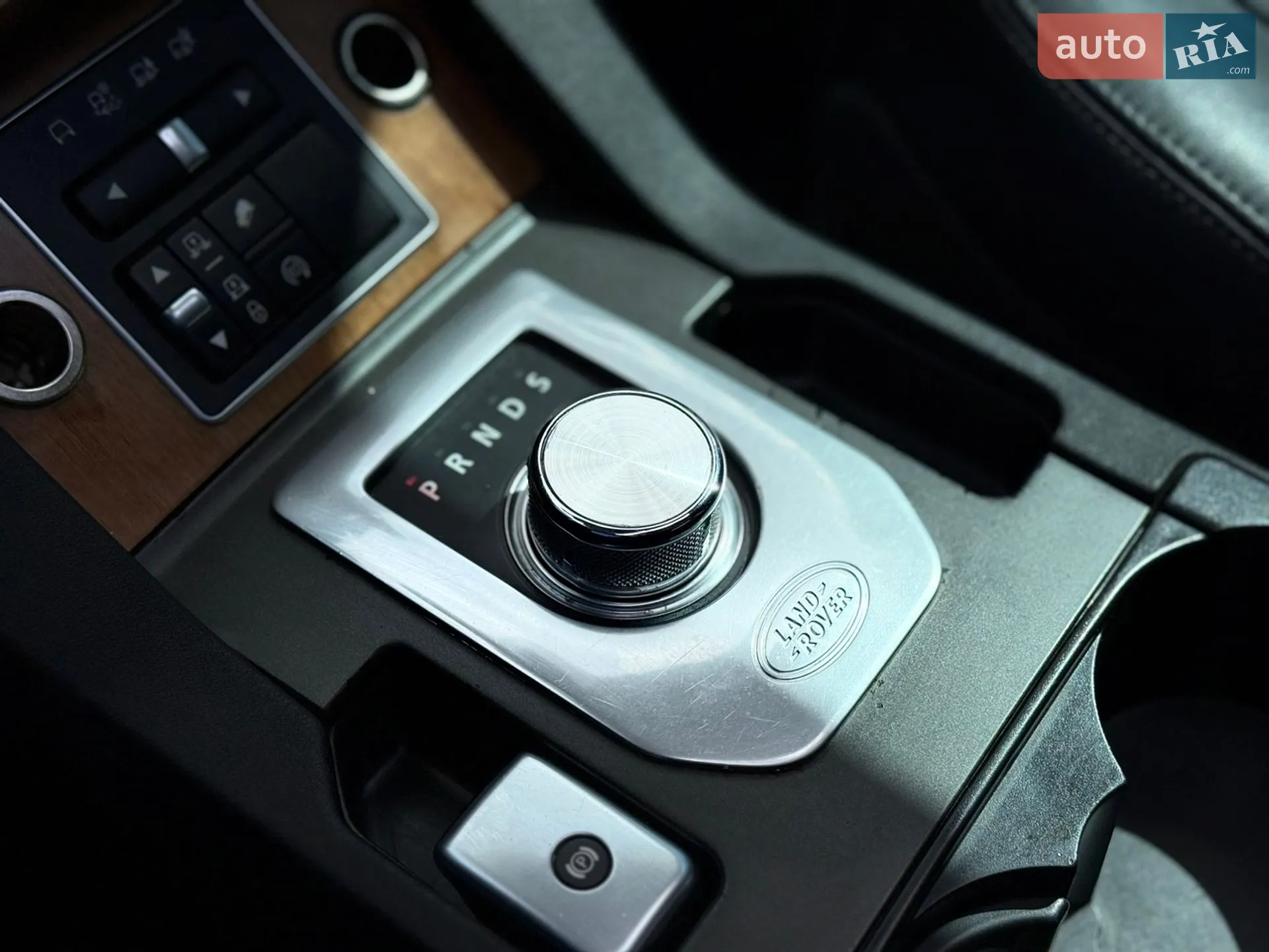 2015 Land Rover Discovery - мініатюра 150