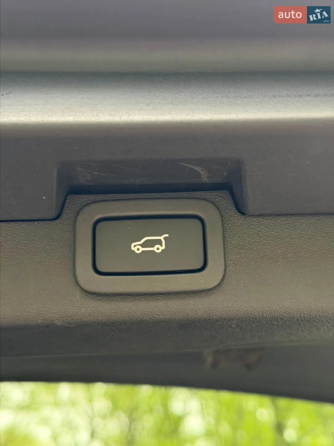 2017 Land Rover Discovery - мініатюра 35