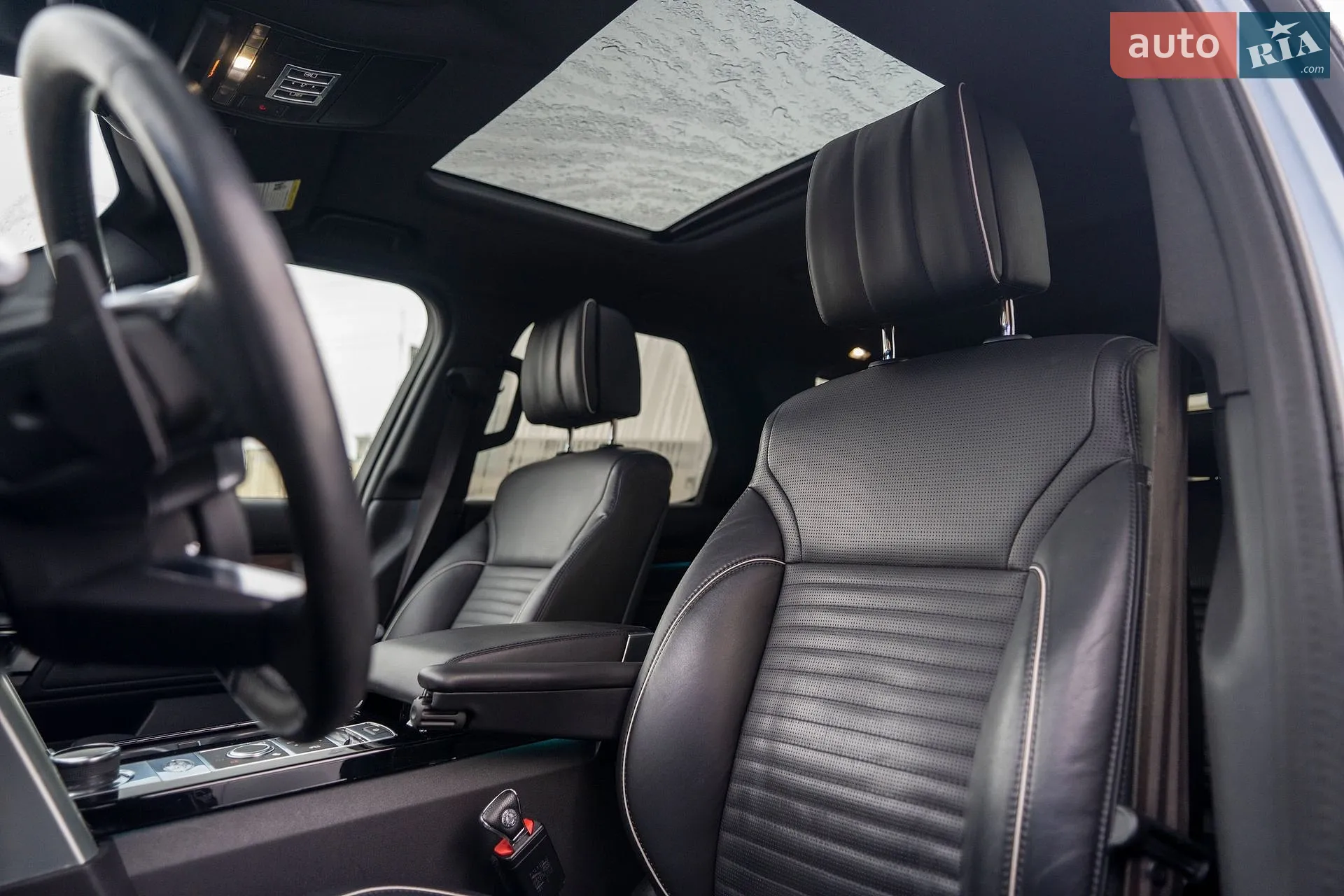 2019 Land Rover Discovery - мініатюра 21