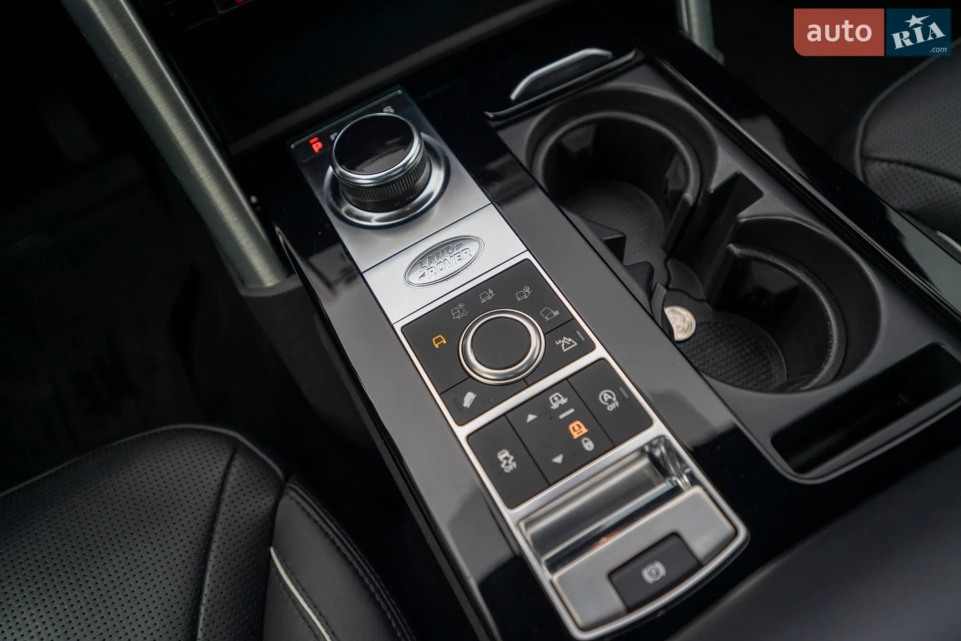 2019 Land Rover Discovery - мініатюра 32