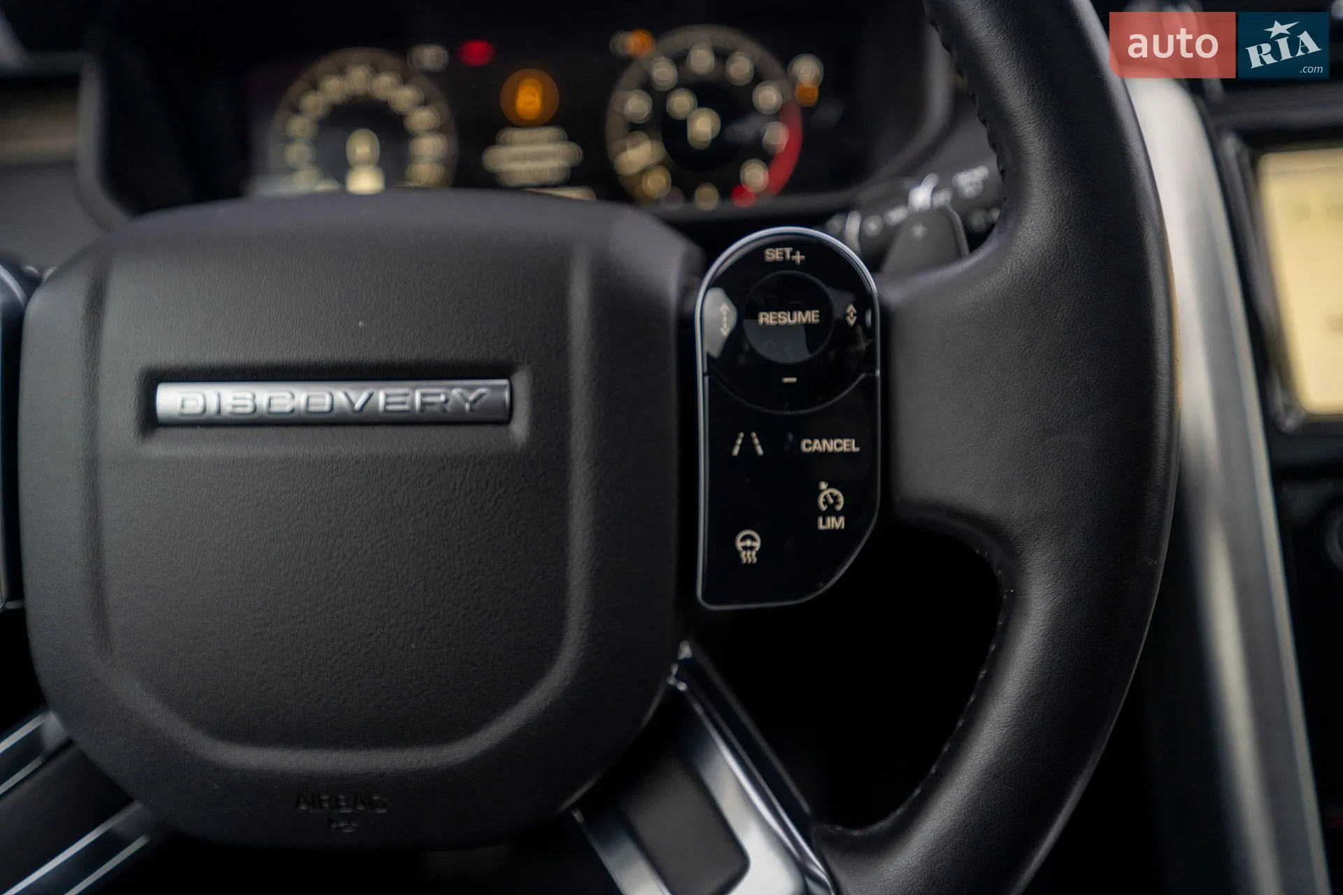 2019 Land Rover Discovery - мініатюра 33
