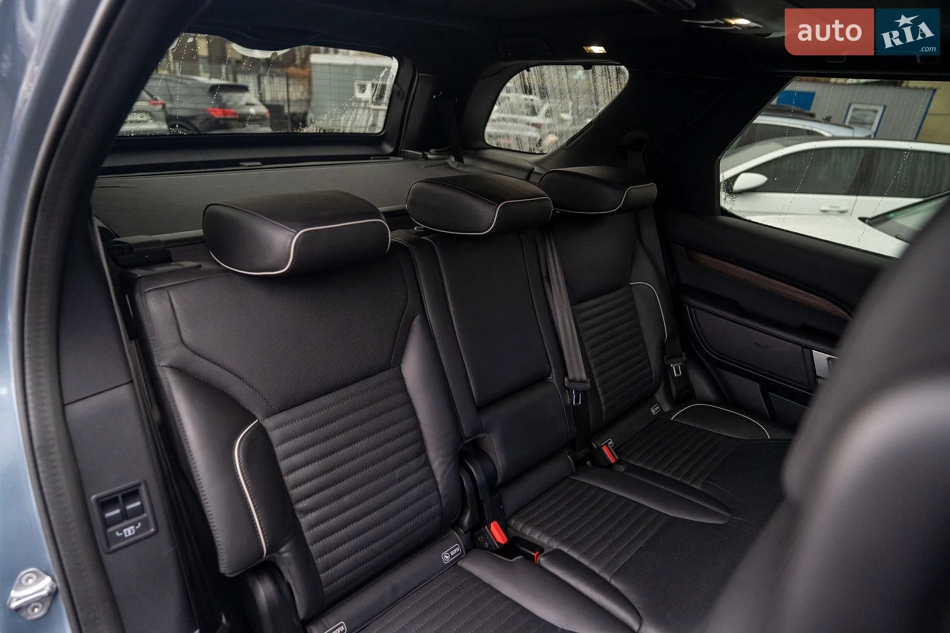 2019 Land Rover Discovery - мініатюра 44