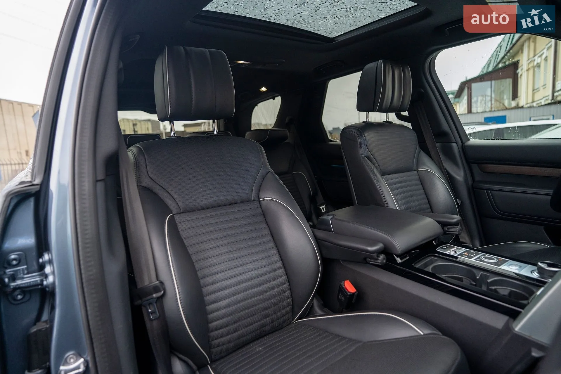 2019 Land Rover Discovery - мініатюра 46