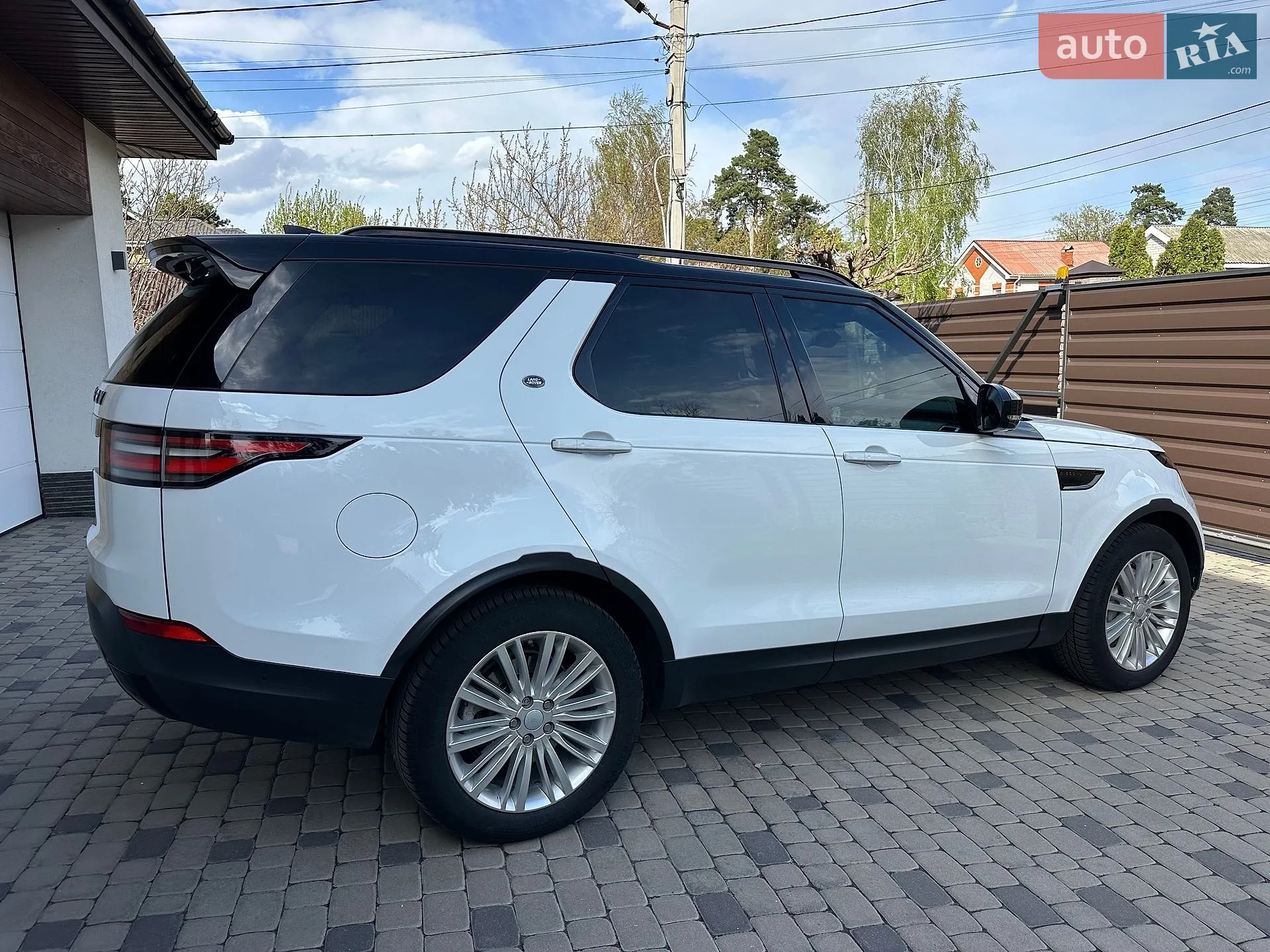 2018 Land Rover Discovery - мініатюра 9