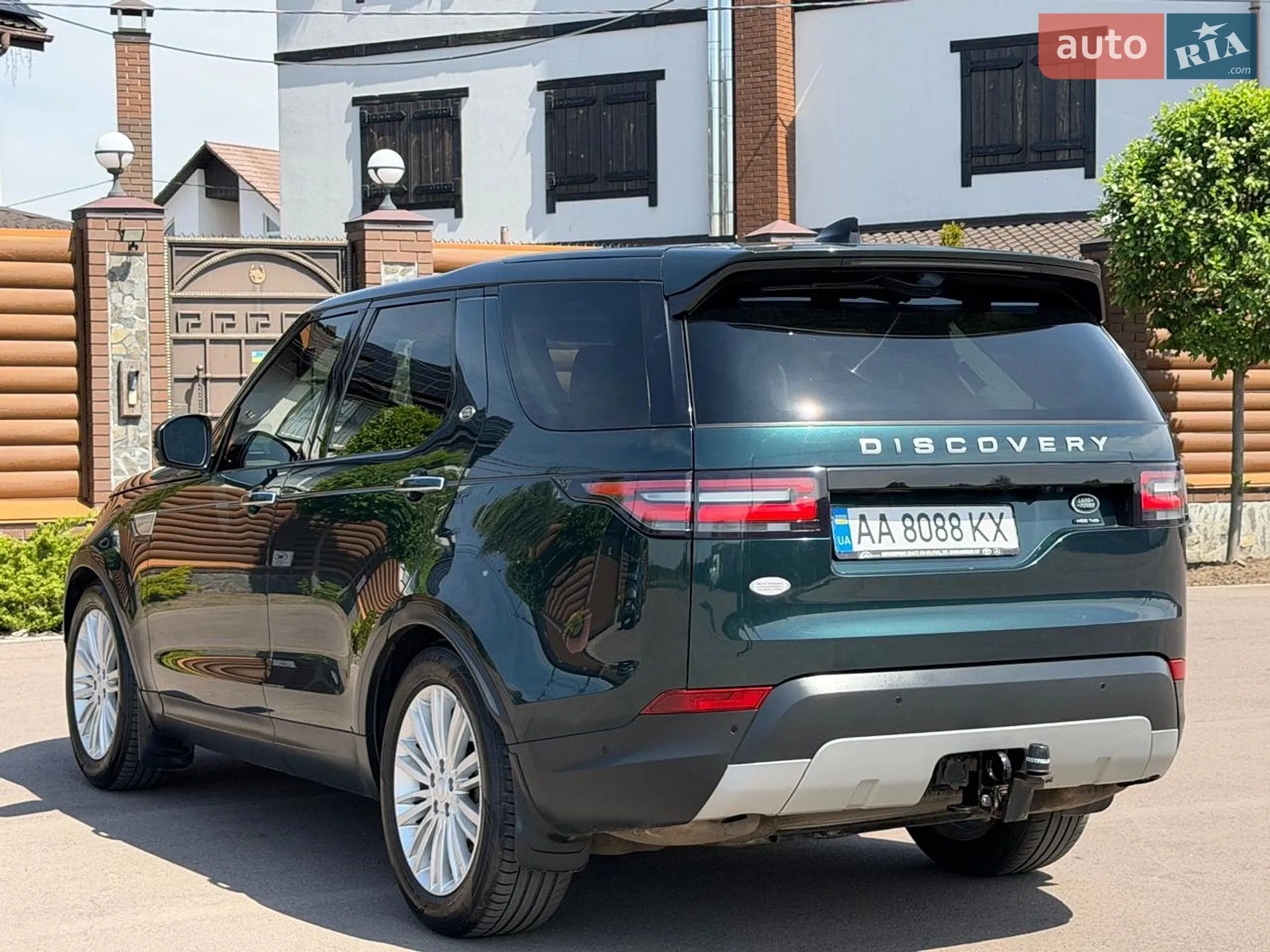2017 Land Rover Discovery - мініатюра 25