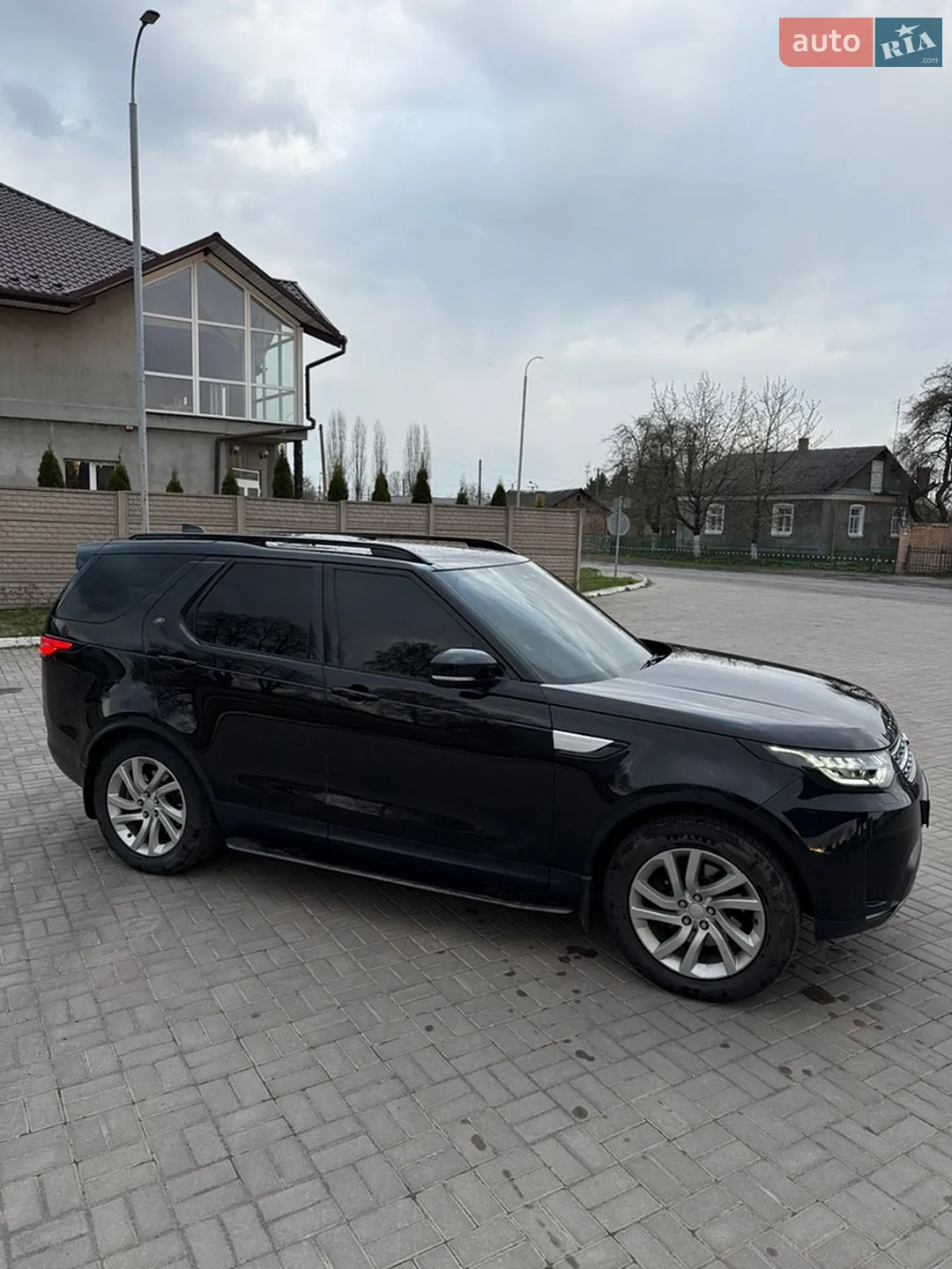 2017 Land Rover Discovery - мініатюра 12