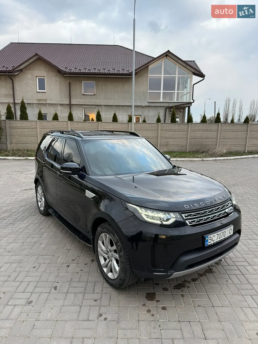 2017 Land Rover Discovery - мініатюра 13