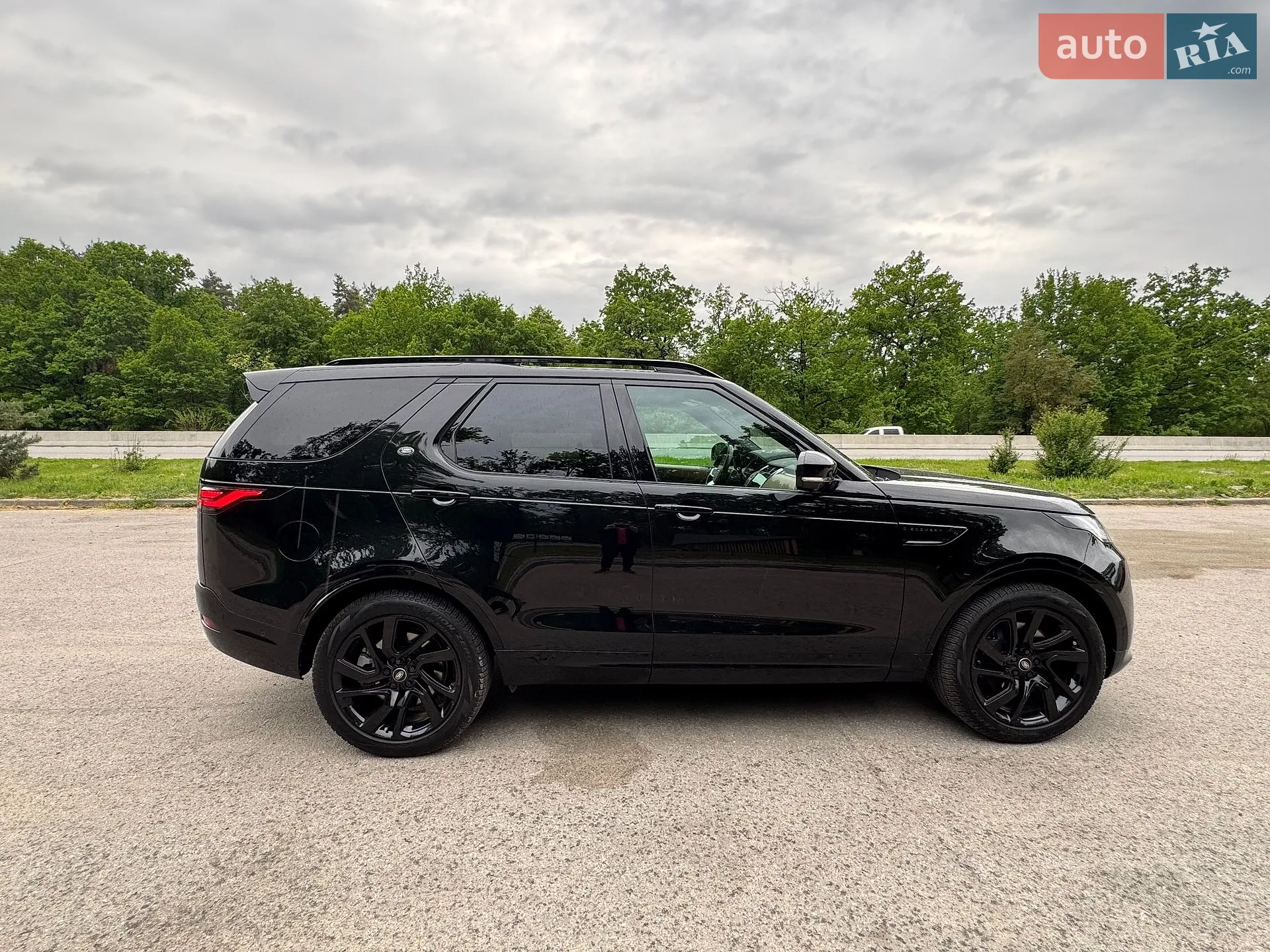 2023 Land Rover Discovery - мініатюра 9