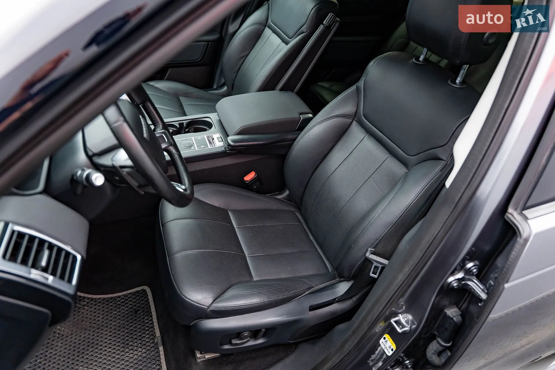 2018 Land Rover Discovery - мініатюра 11