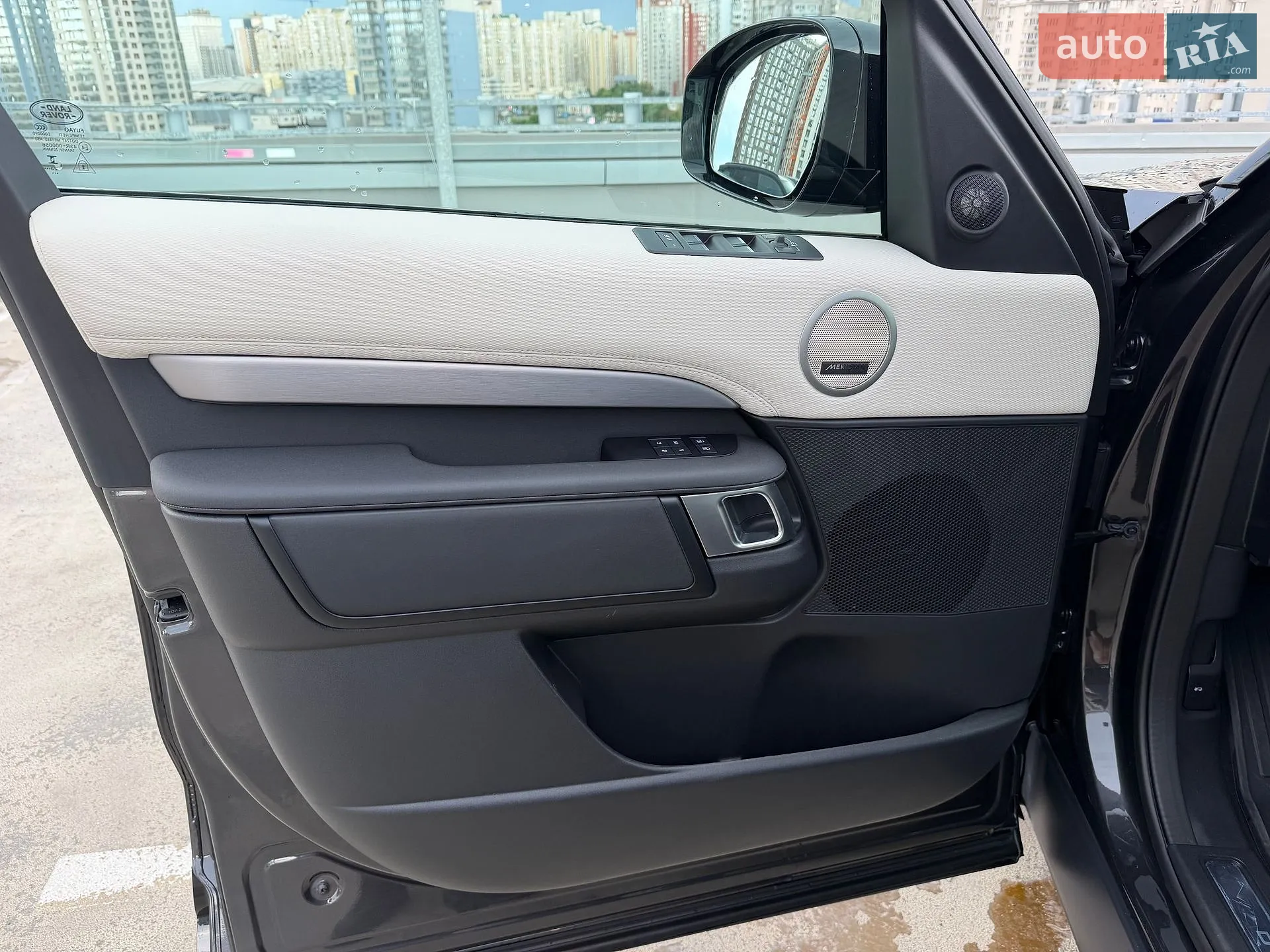 2023 Land Rover Discovery - мініатюра 63
