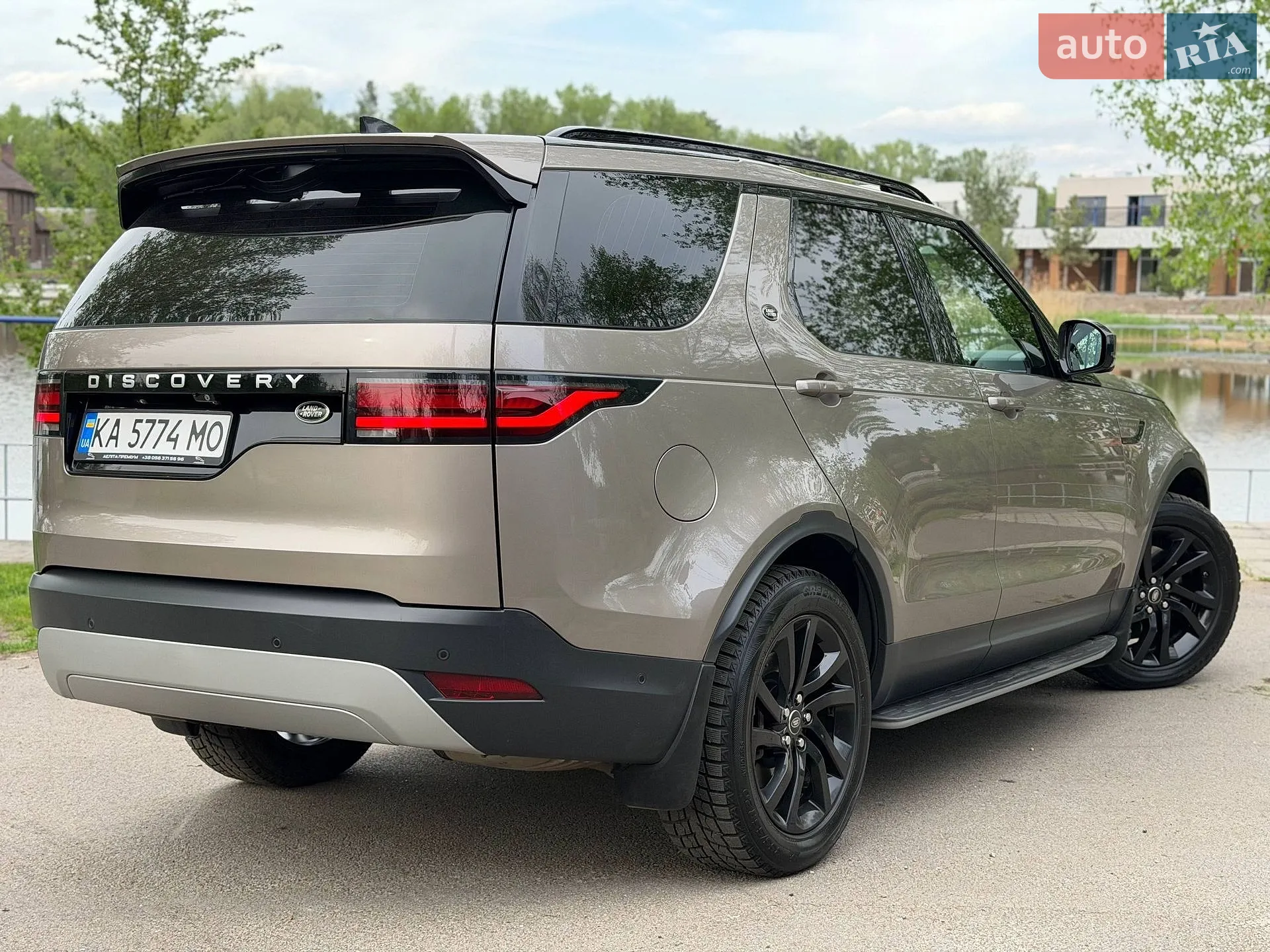 2021 Land Rover Discovery - мініатюра 8