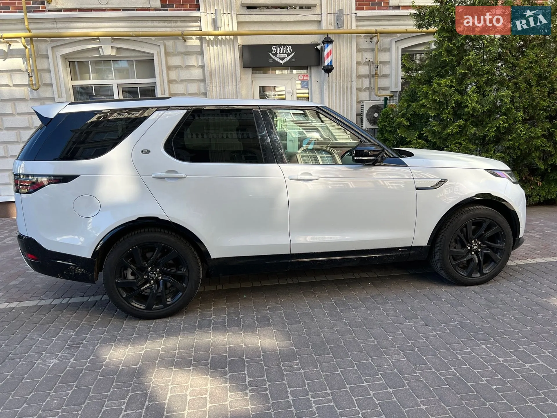 2021 Land Rover Discovery - мініатюра 3