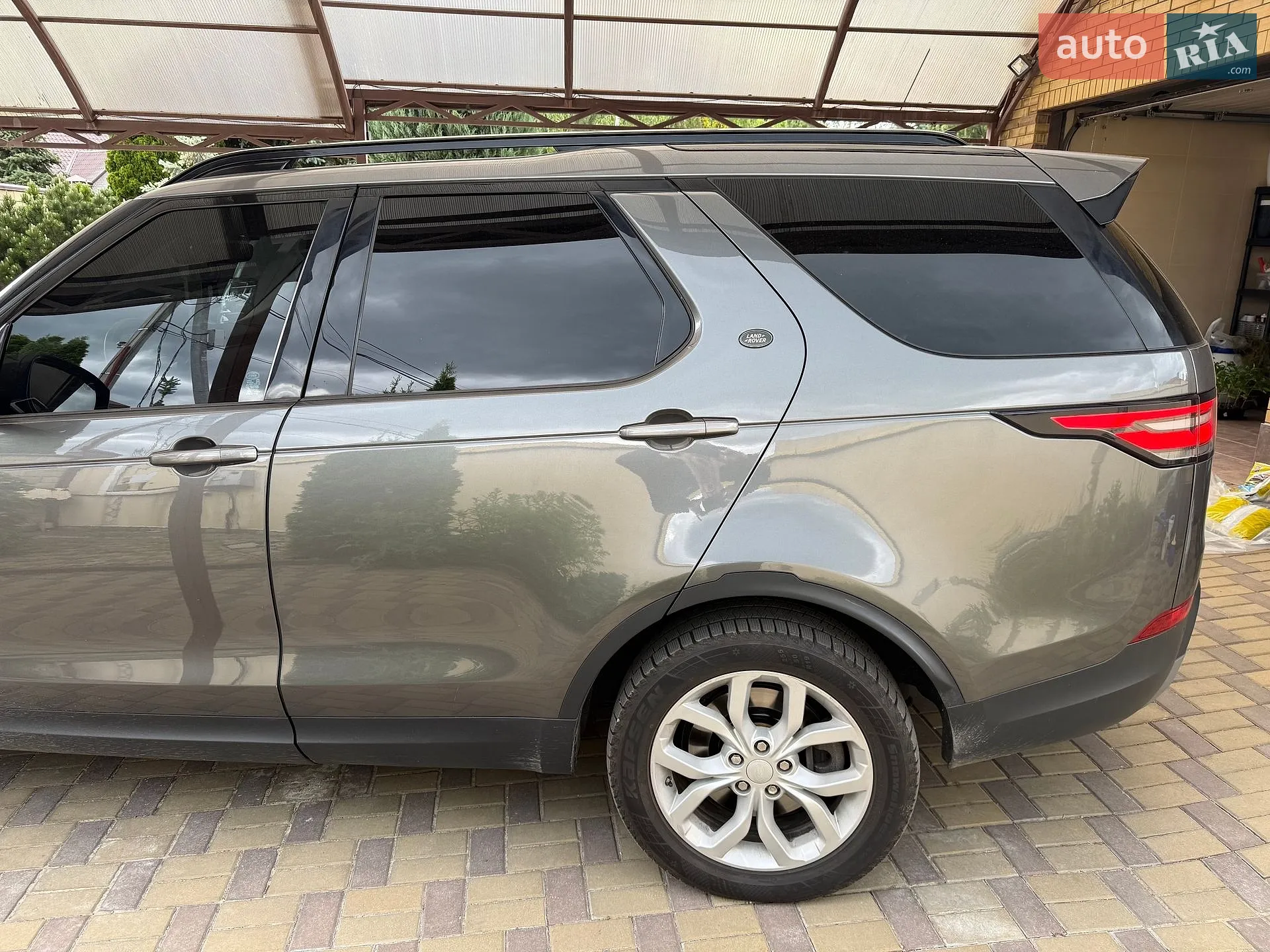 2017 Land Rover Discovery - мініатюра 3