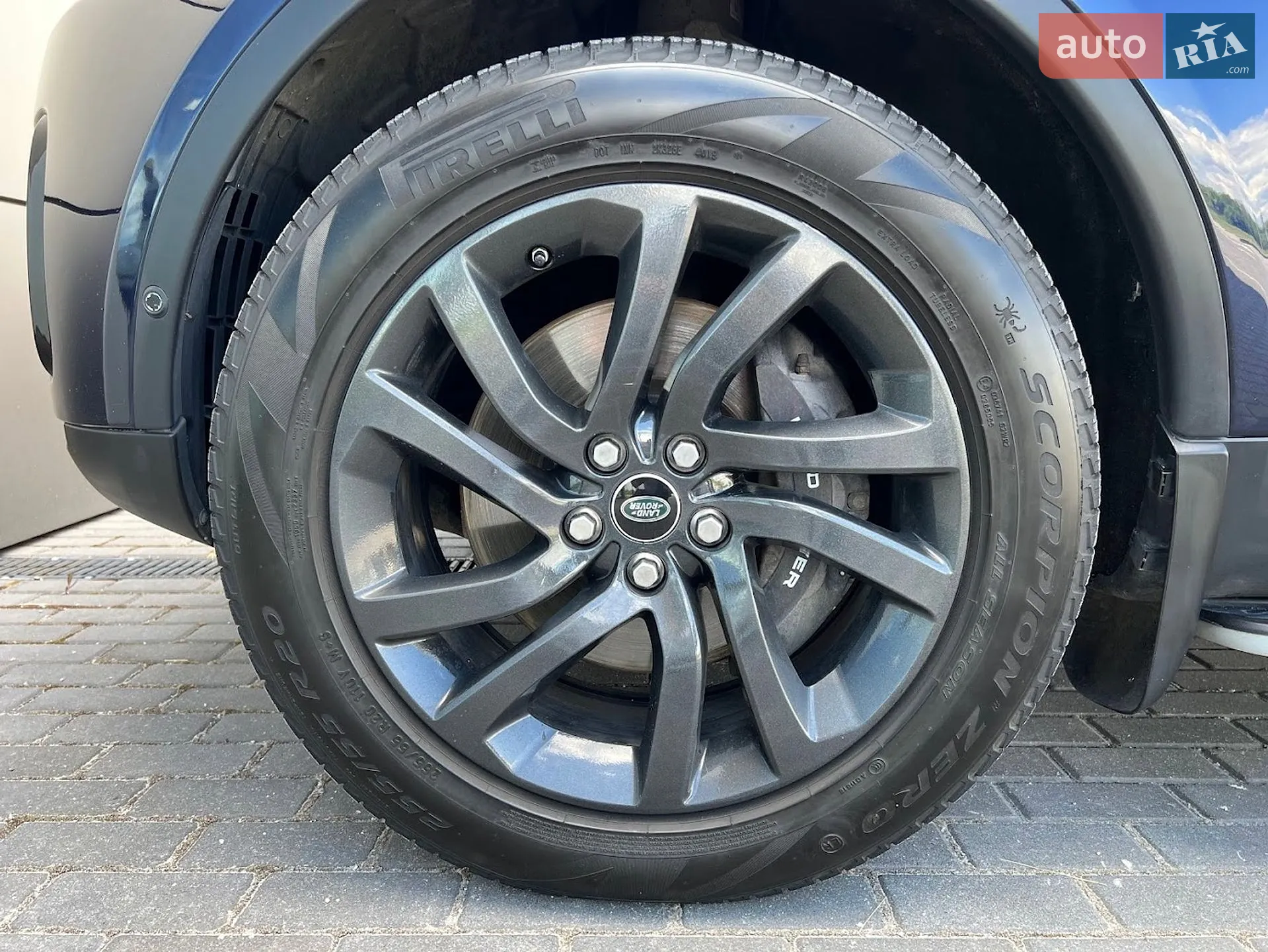 2019 Land Rover Discovery - мініатюра 40