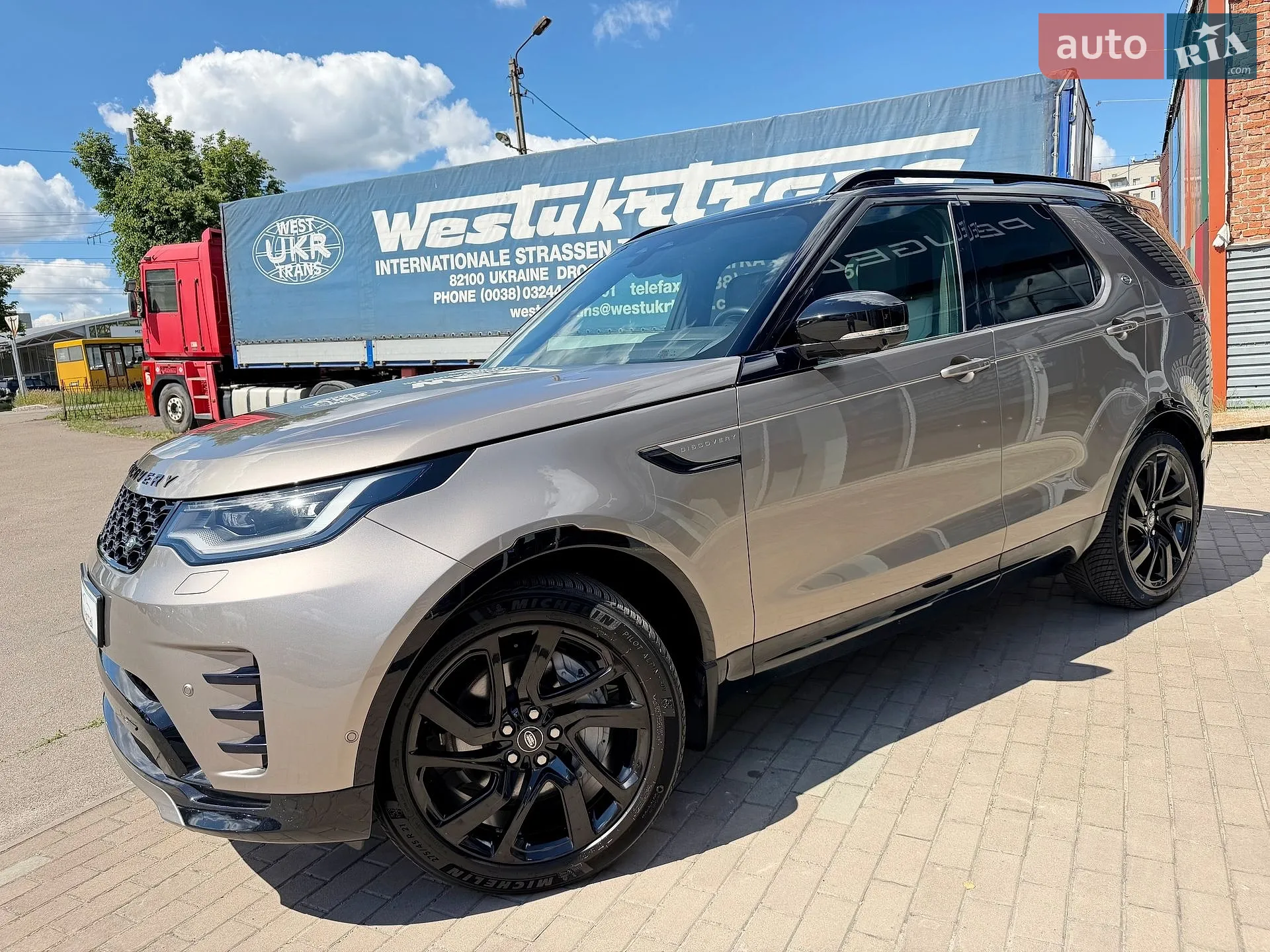 2023 Land Rover Discovery - мініатюра 4