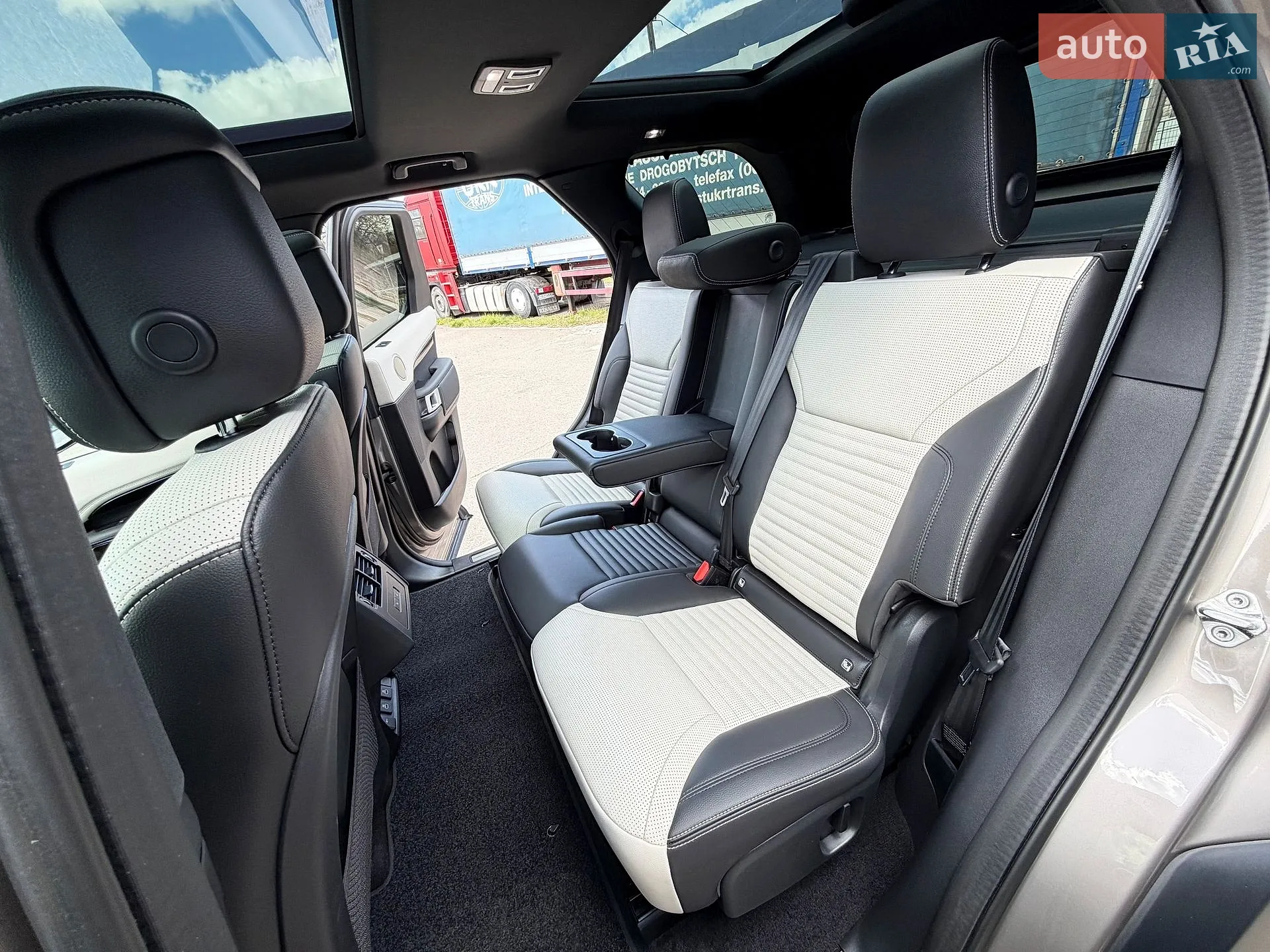 2023 Land Rover Discovery - мініатюра 37