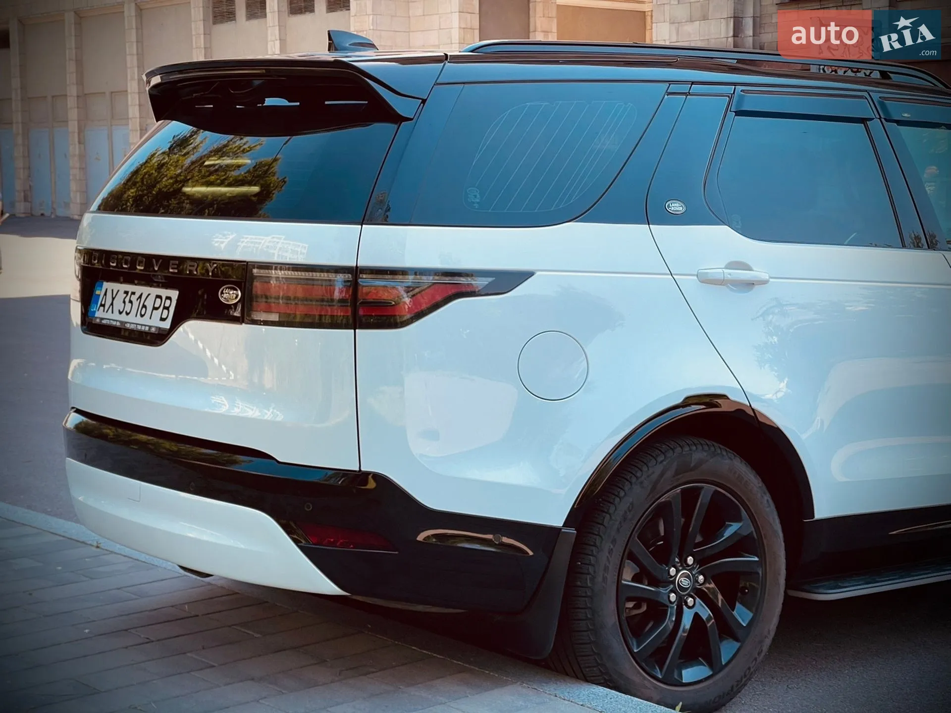 2021 Land Rover Discovery - мініатюра 14