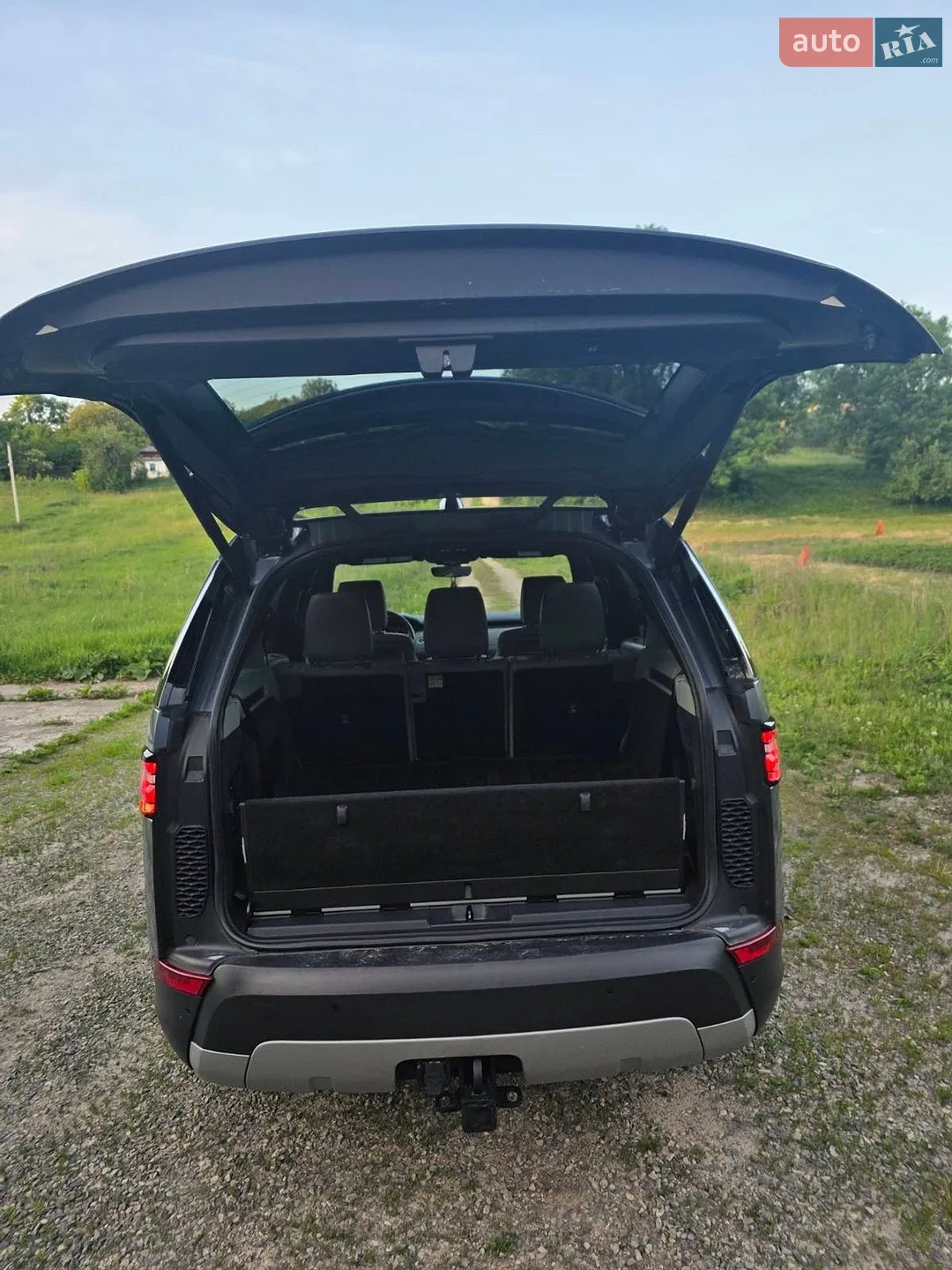 2018 Land Rover Discovery - мініатюра 36