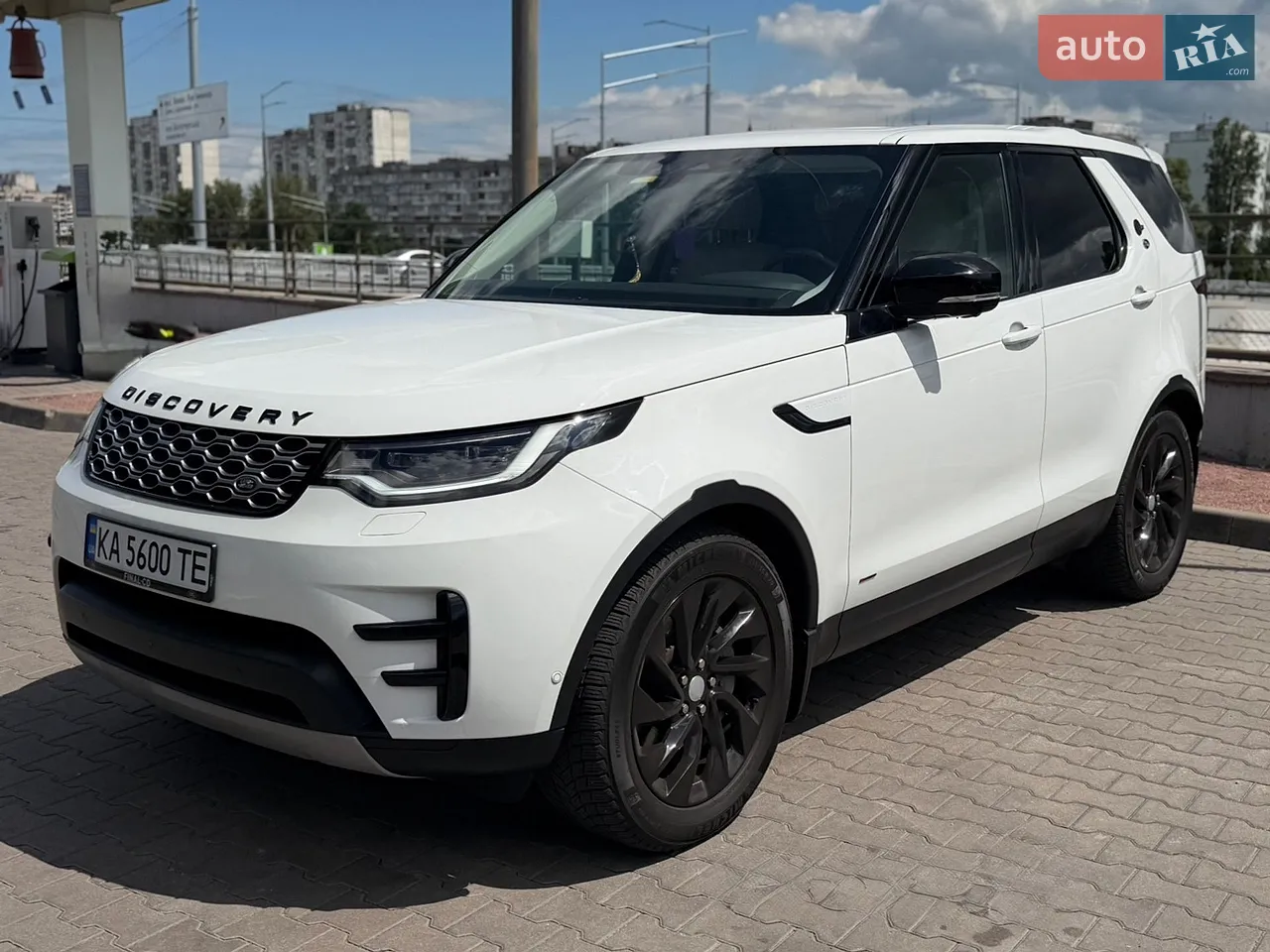 2021 Land Rover Discovery - мініатюра 18