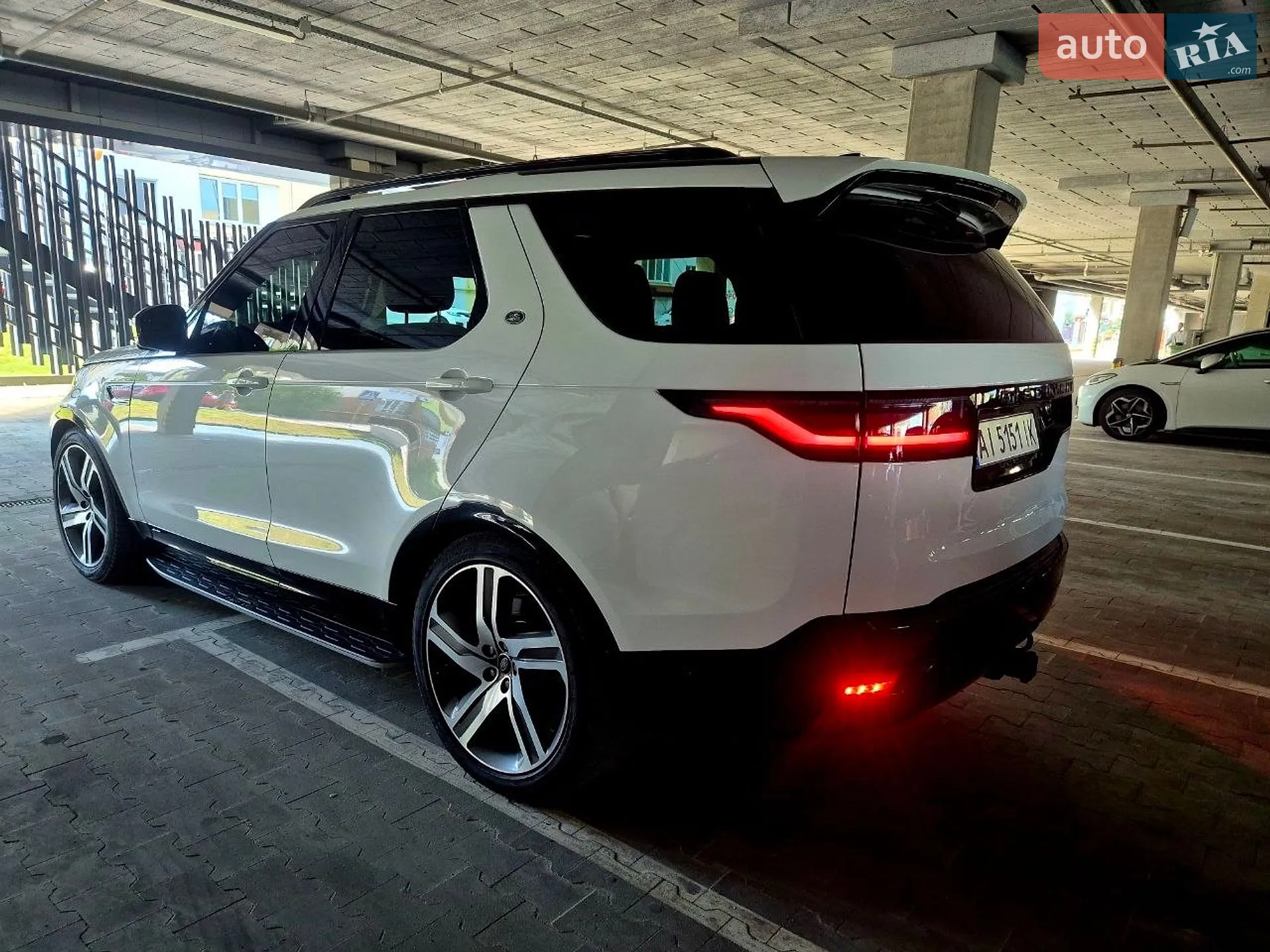 2021 Land Rover Discovery - мініатюра 8