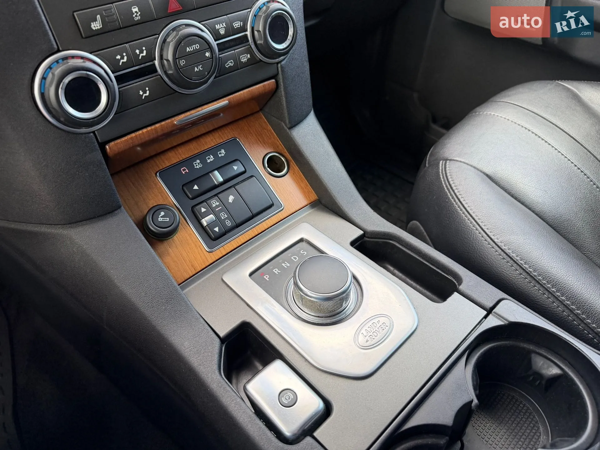 2014 Land Rover Discovery - мініатюра 37