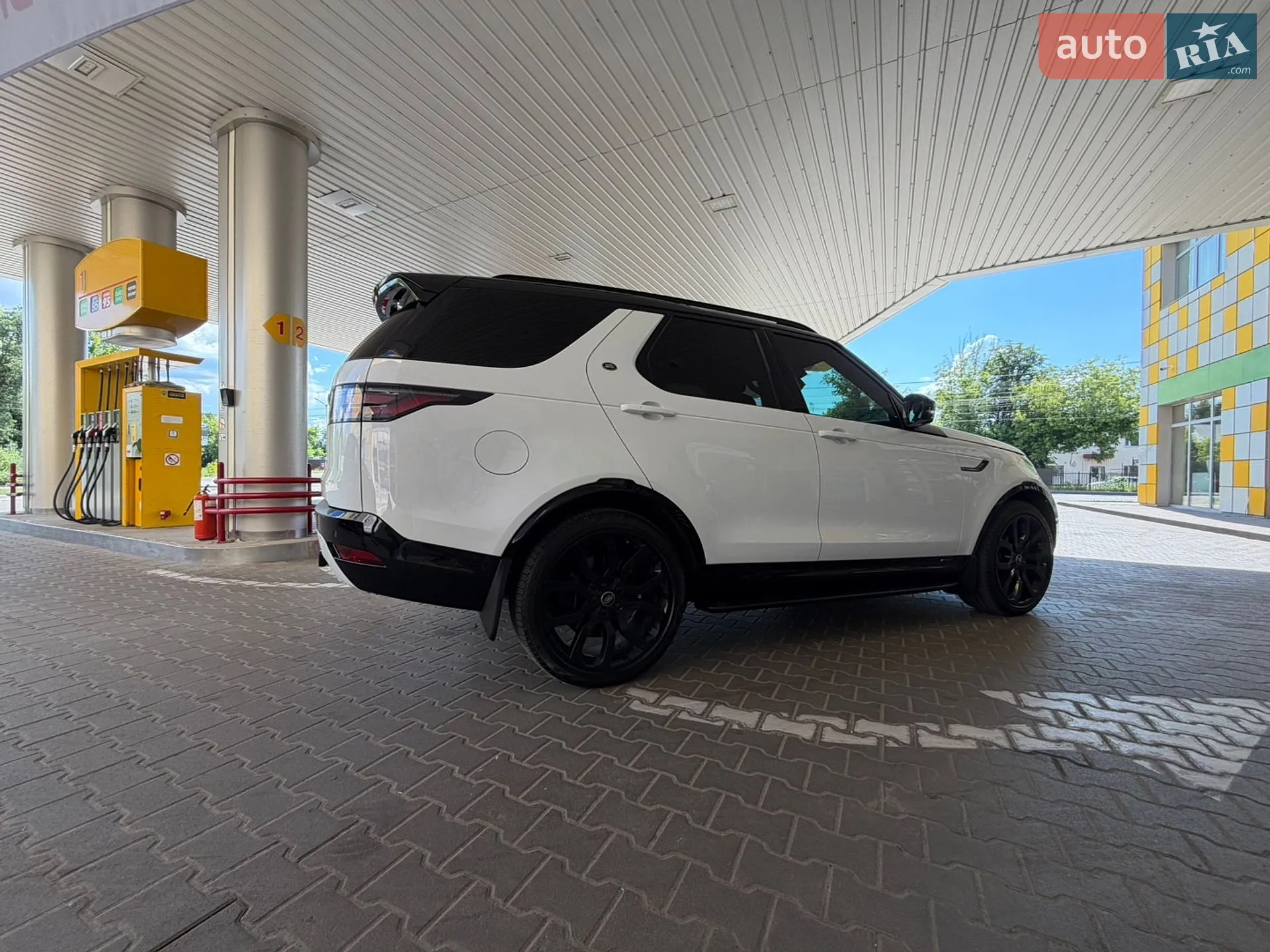 2021 Land Rover Discovery - мініатюра 8