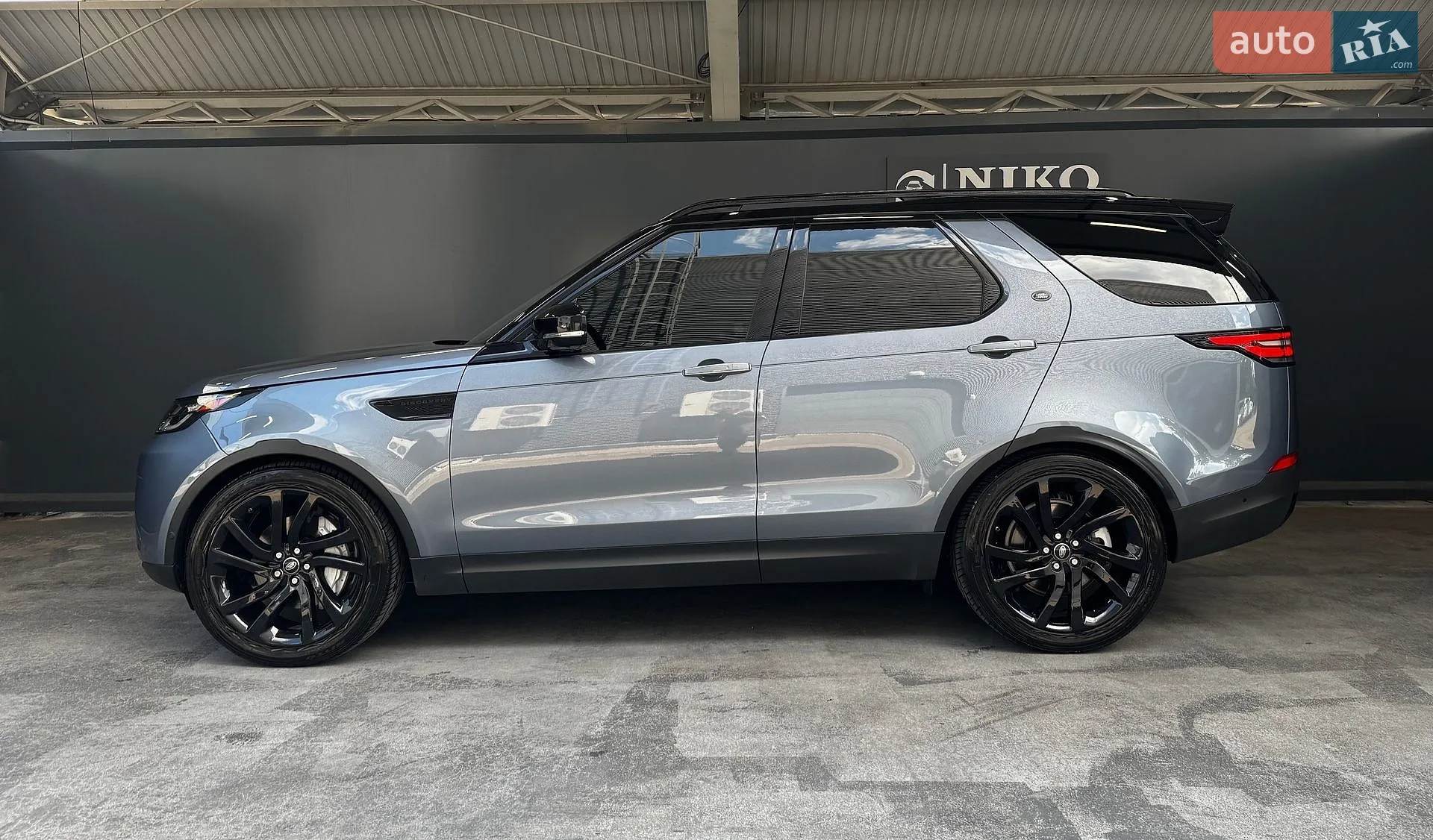 2019 Land Rover Discovery - мініатюра 8