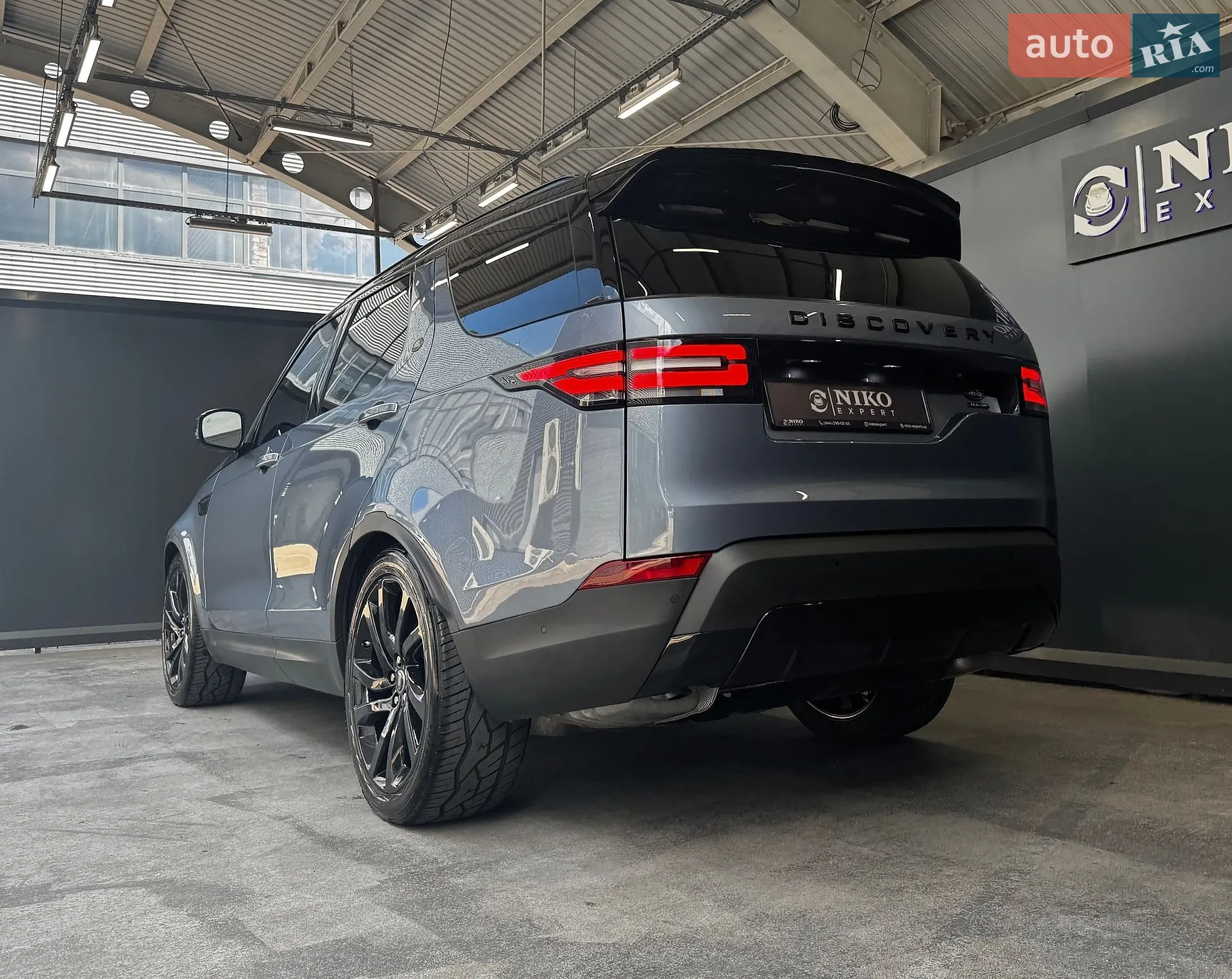 2019 Land Rover Discovery - мініатюра 12