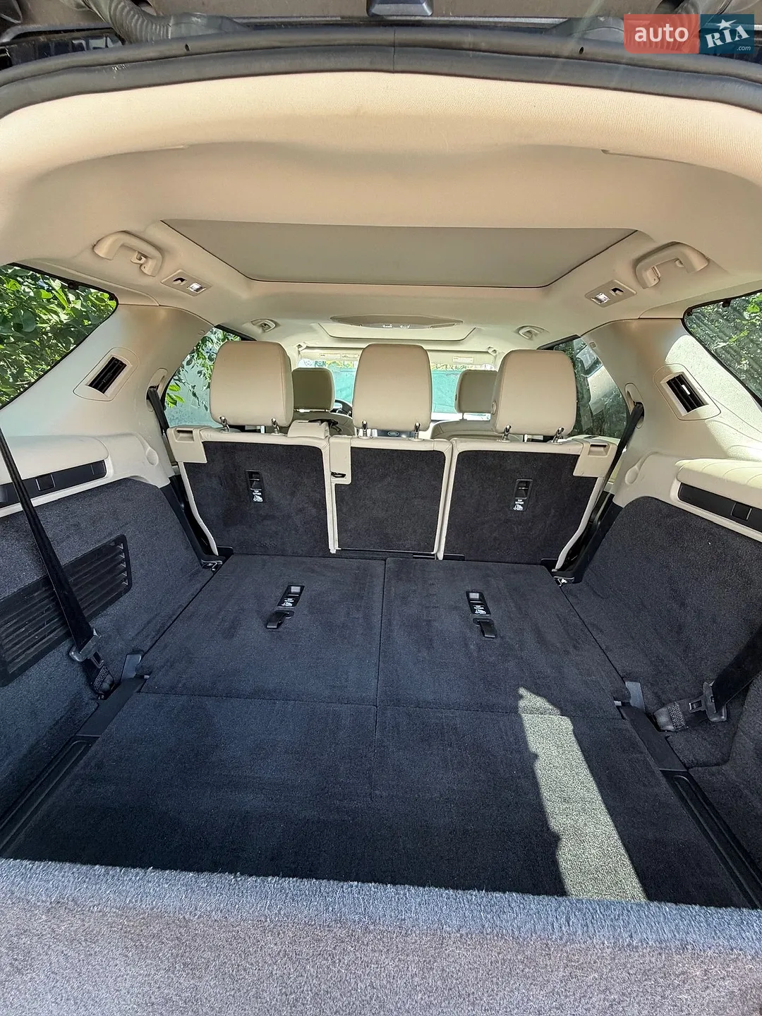 2019 Land Rover Discovery - мініатюра 28