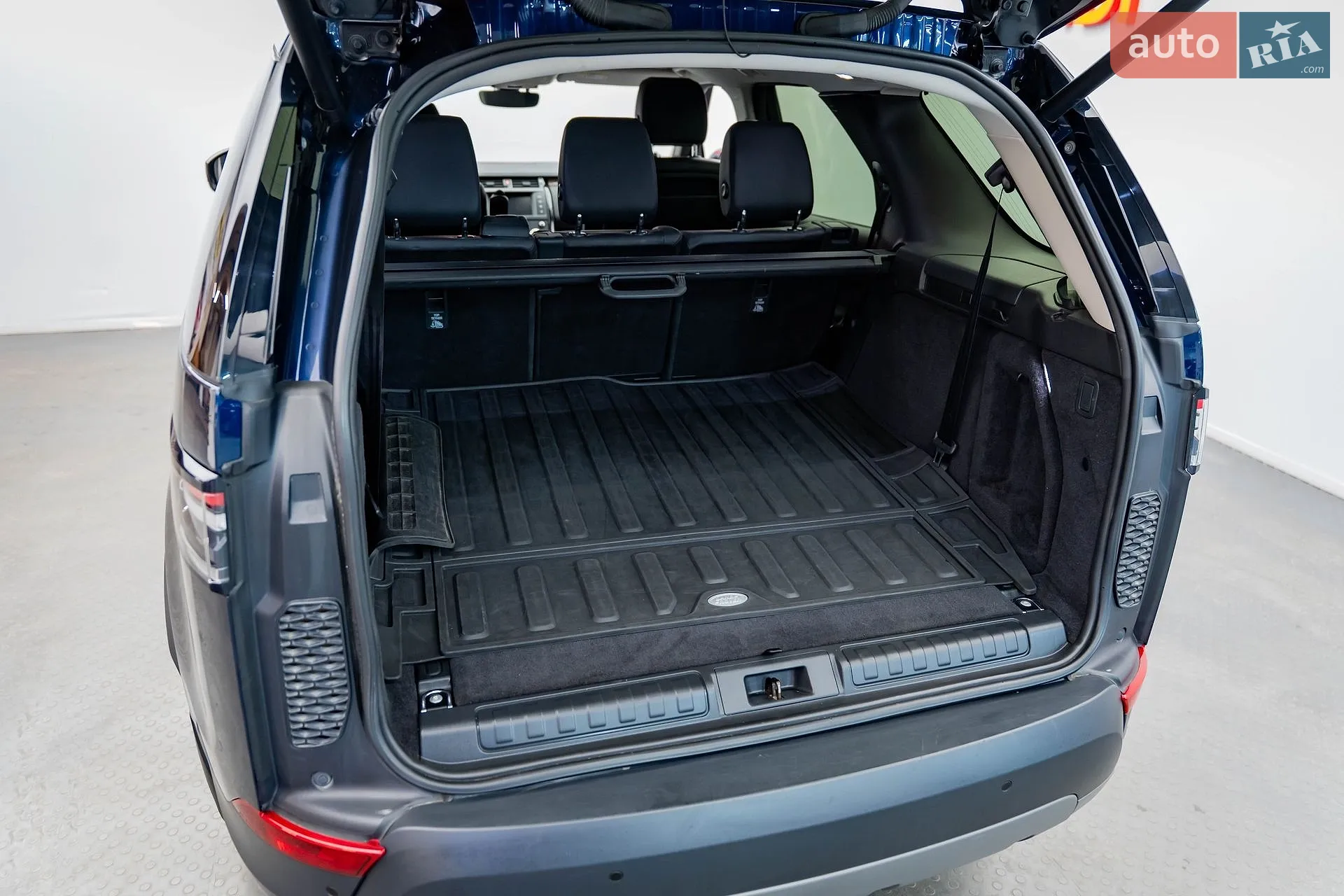 2017 Land Rover Discovery - мініатюра 7