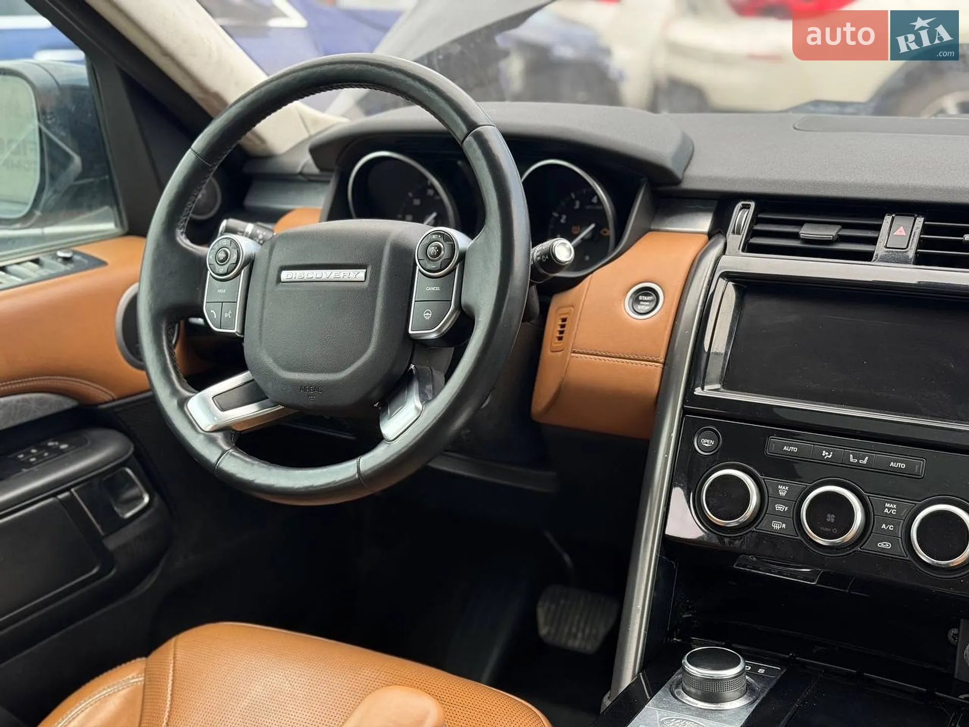 2017 Land Rover Discovery - мініатюра 11