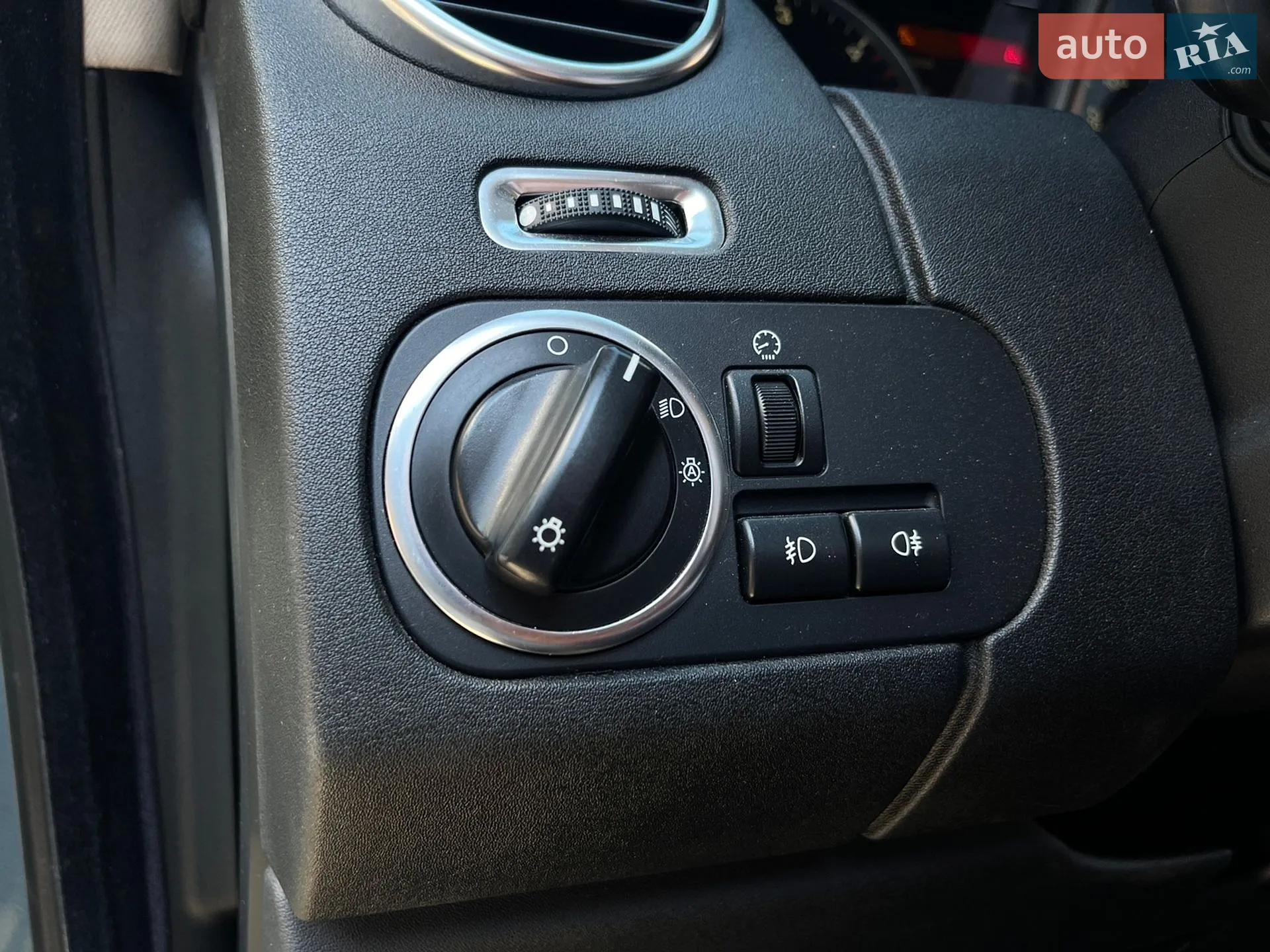 2012 Land Rover Discovery - мініатюра 19