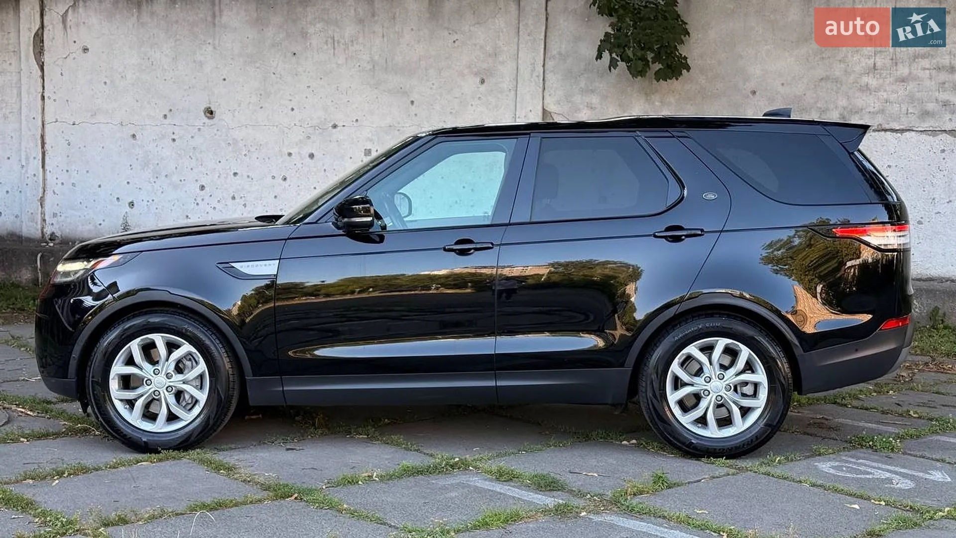 2019 Land Rover Discovery - мініатюра 8