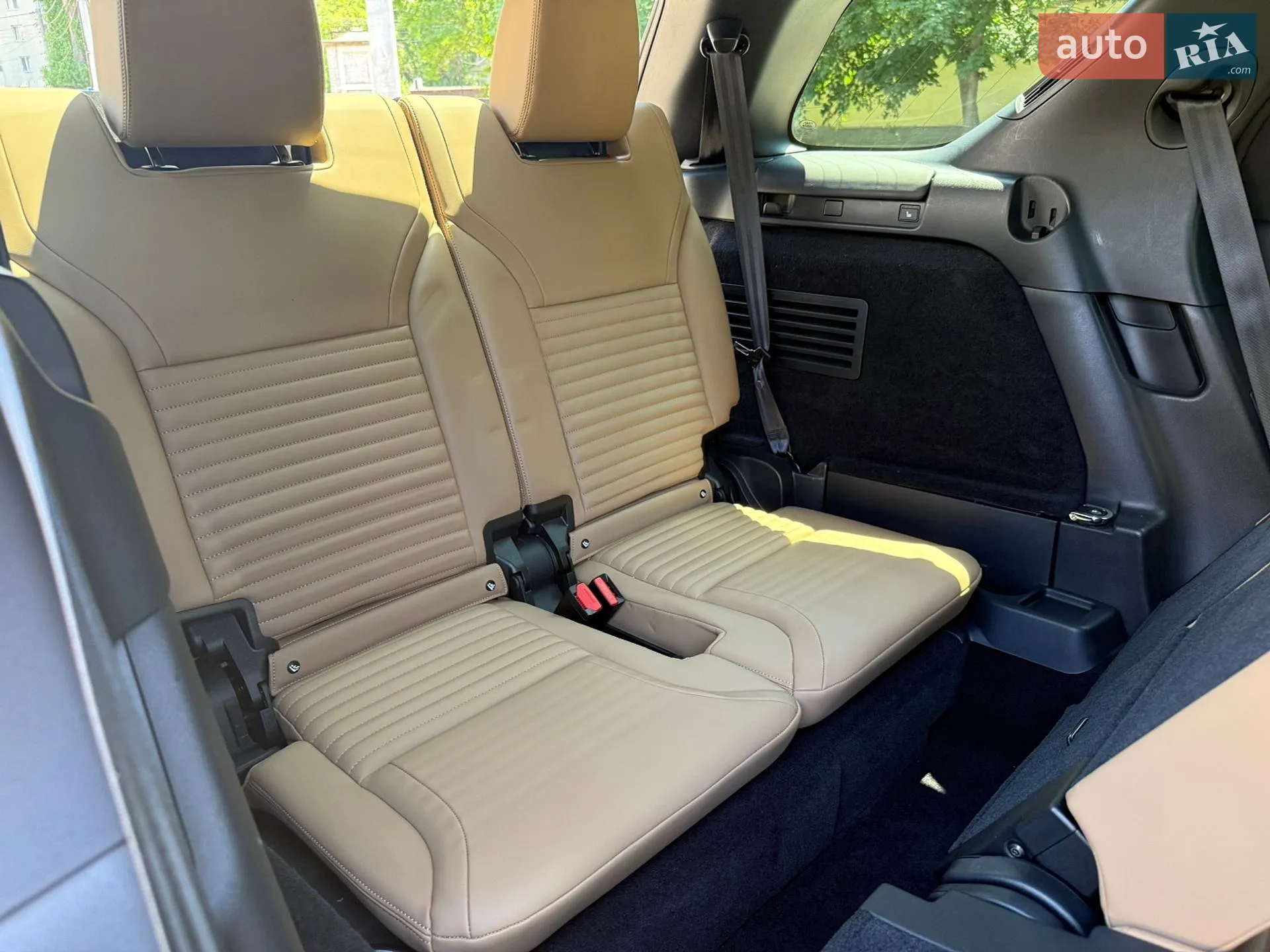 2023 Land Rover Discovery - мініатюра 23