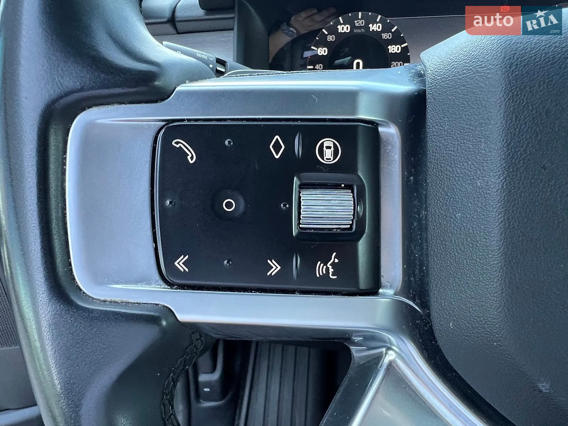 2023 Land Rover Discovery - мініатюра 15