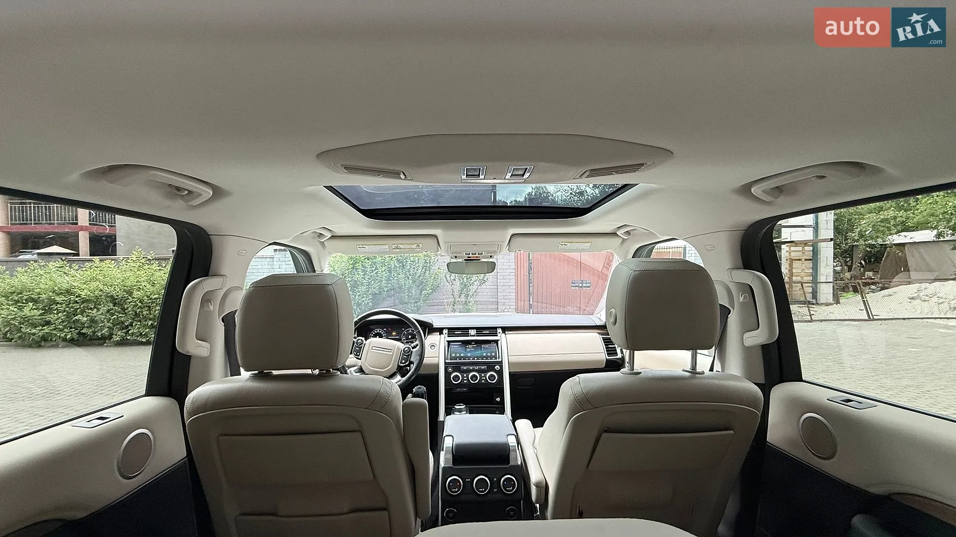 2018 Land Rover Discovery - мініатюра 29