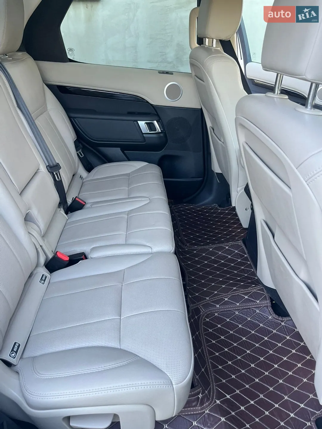 2020 Land Rover Discovery - мініатюра 18