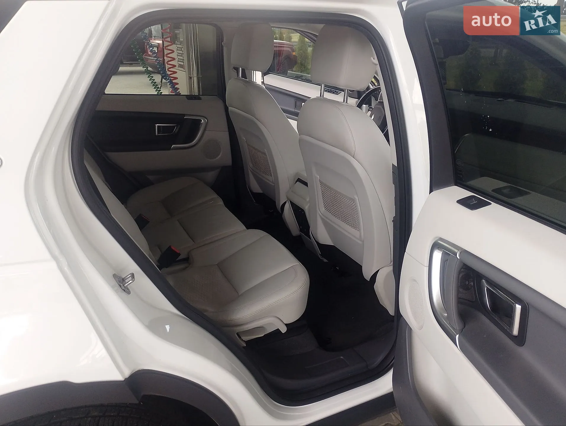 2016 Land Rover Discovery Sport - мініатюра 15