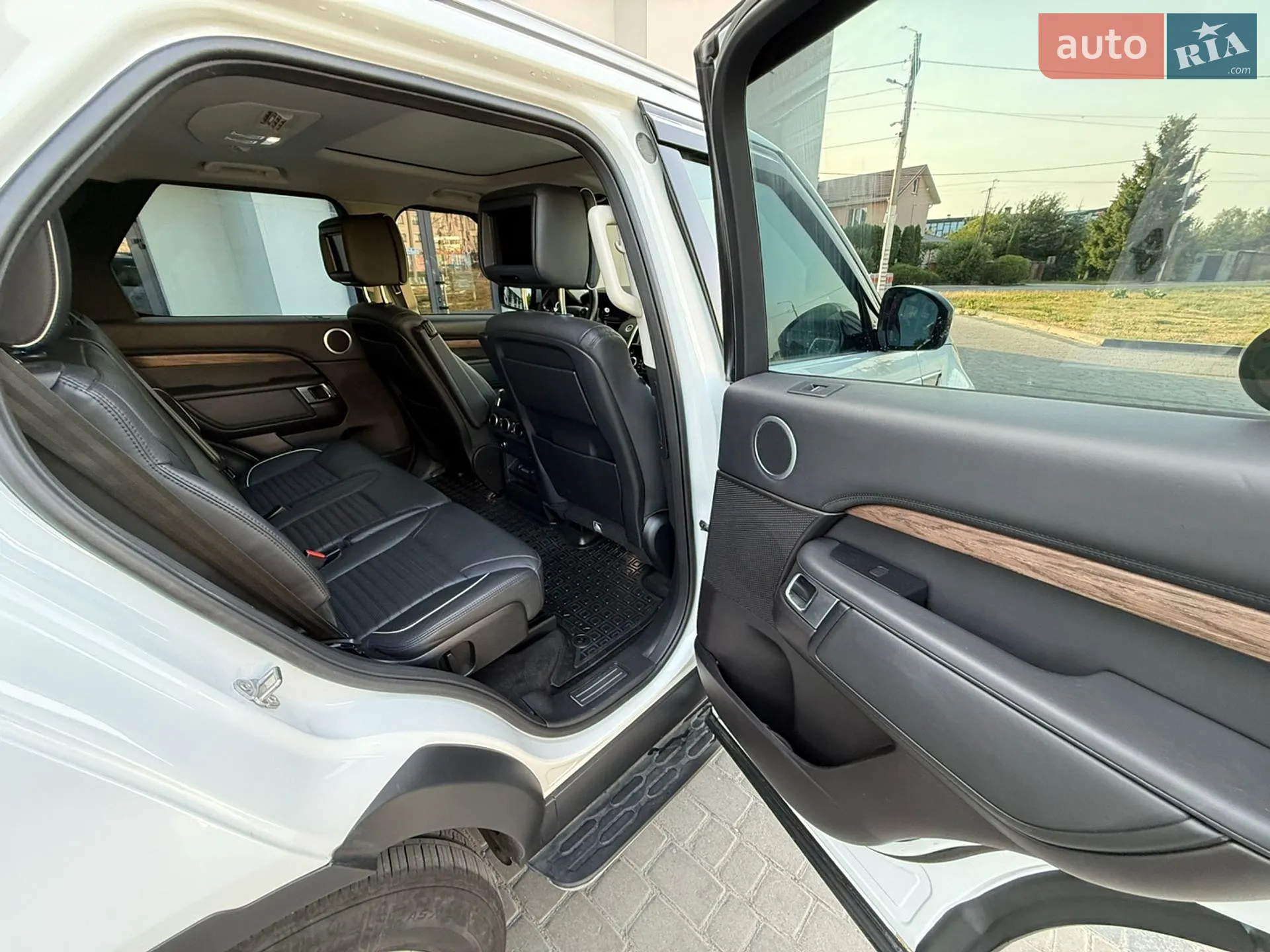 2018 Land Rover Discovery - мініатюра 55