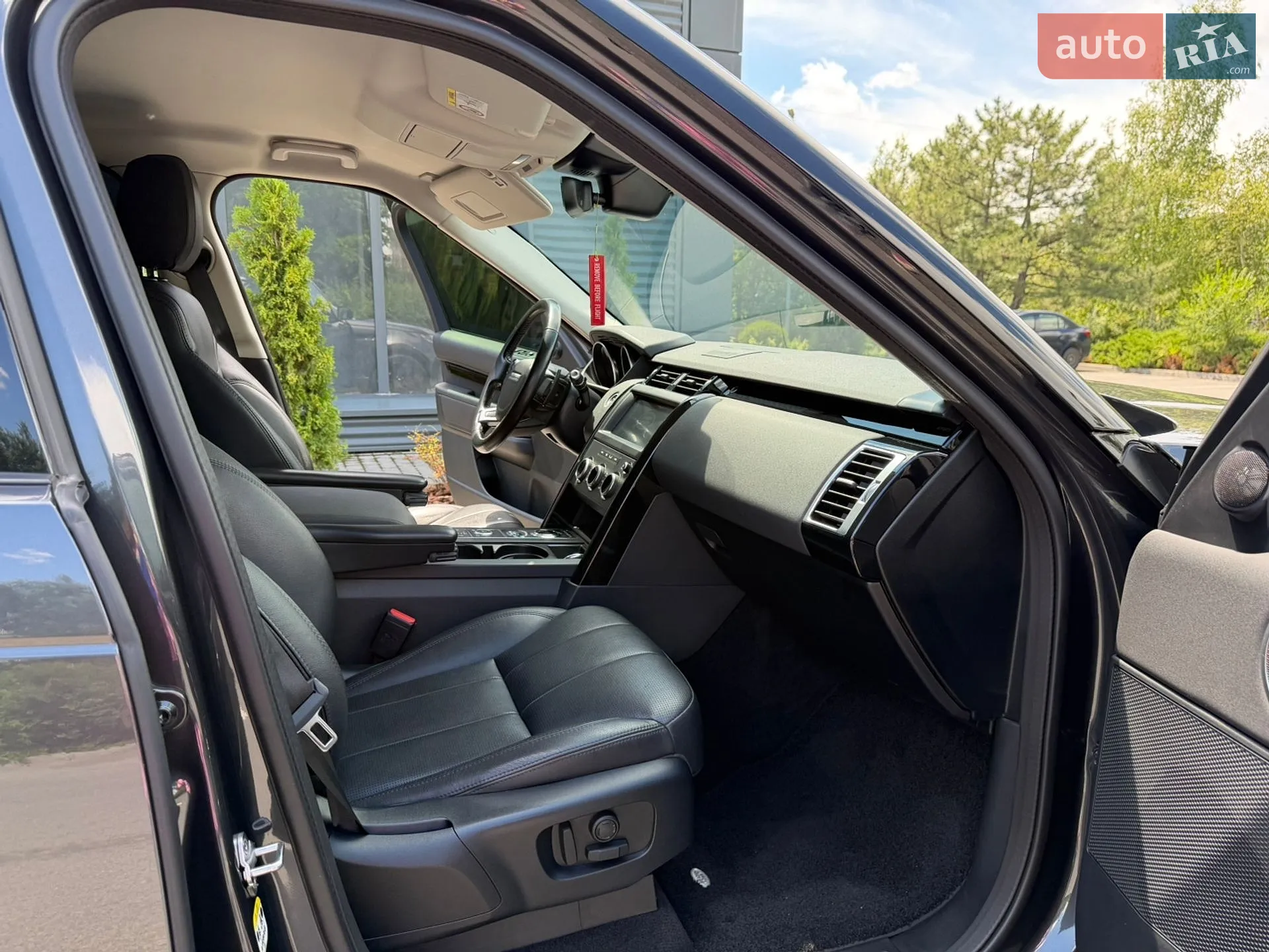 2020 Land Rover Discovery - мініатюра 18