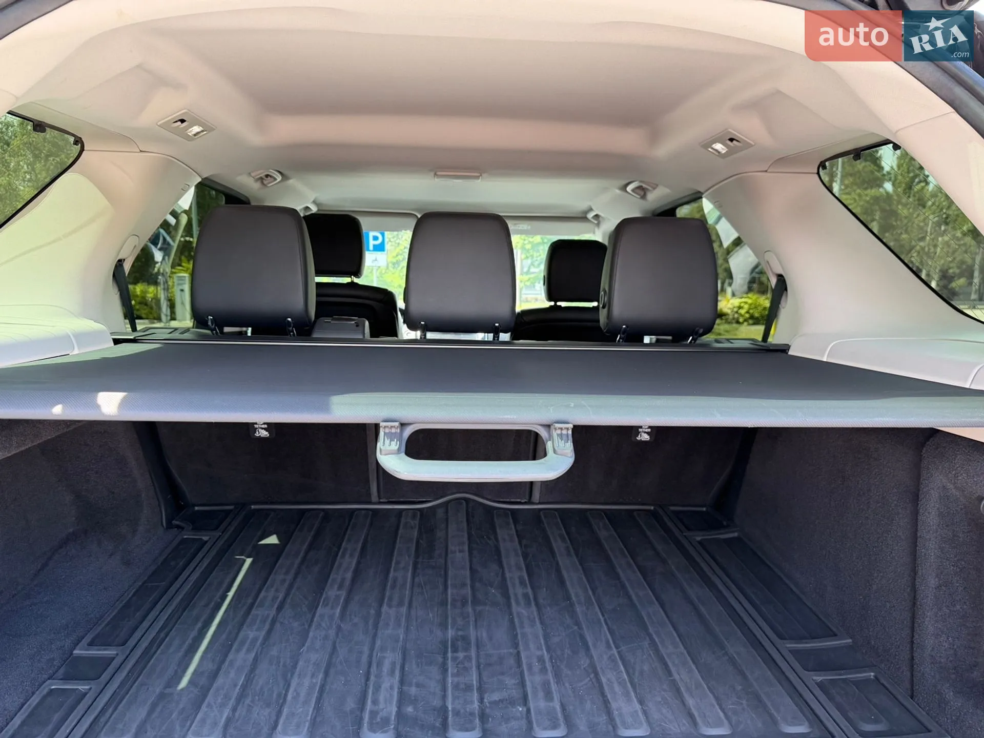 2020 Land Rover Discovery - мініатюра 43