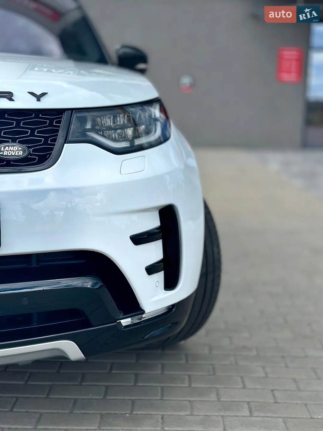 2018 Land Rover Discovery - мініатюра 9