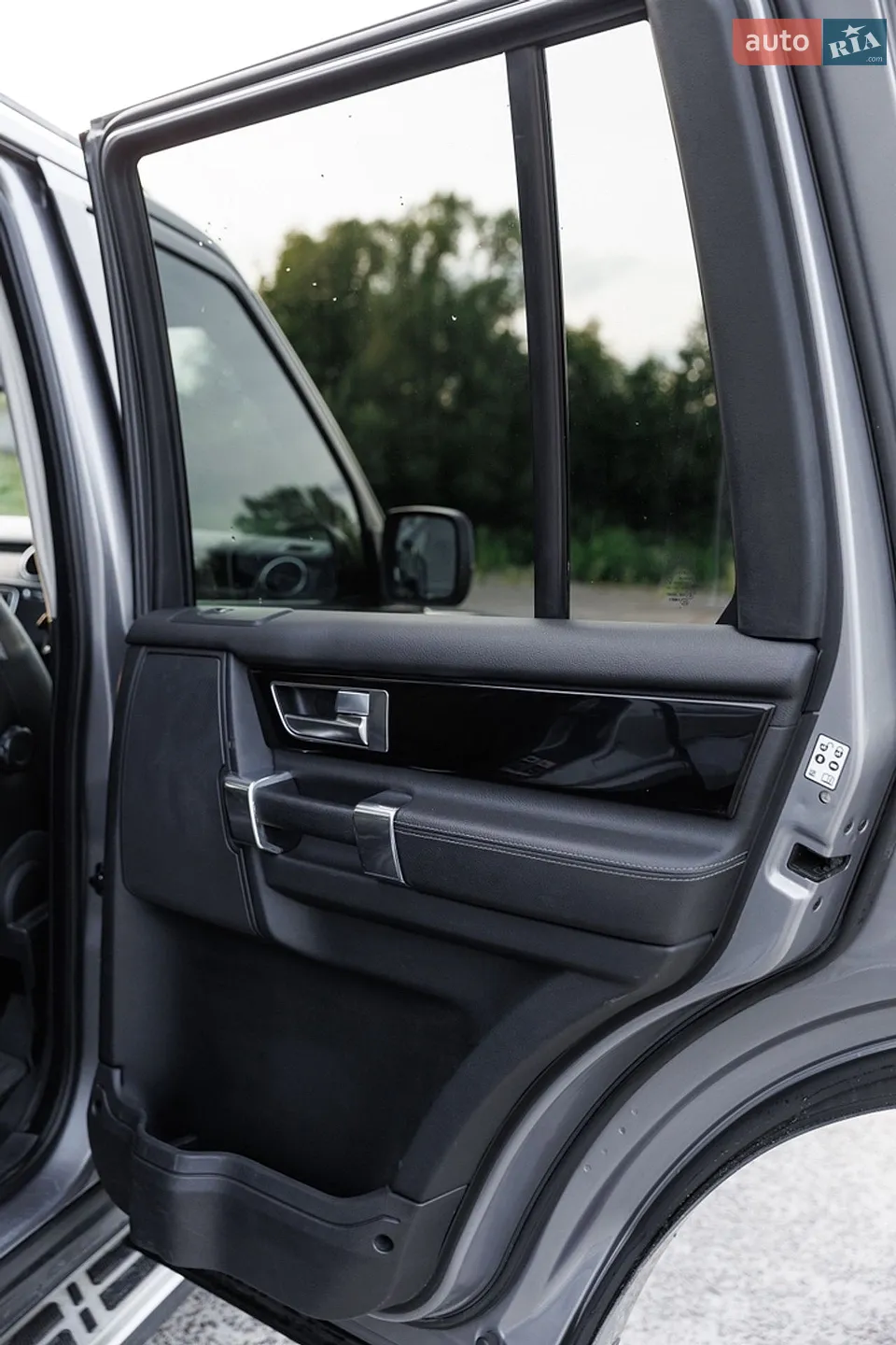 2012 Land Rover Discovery - мініатюра 33