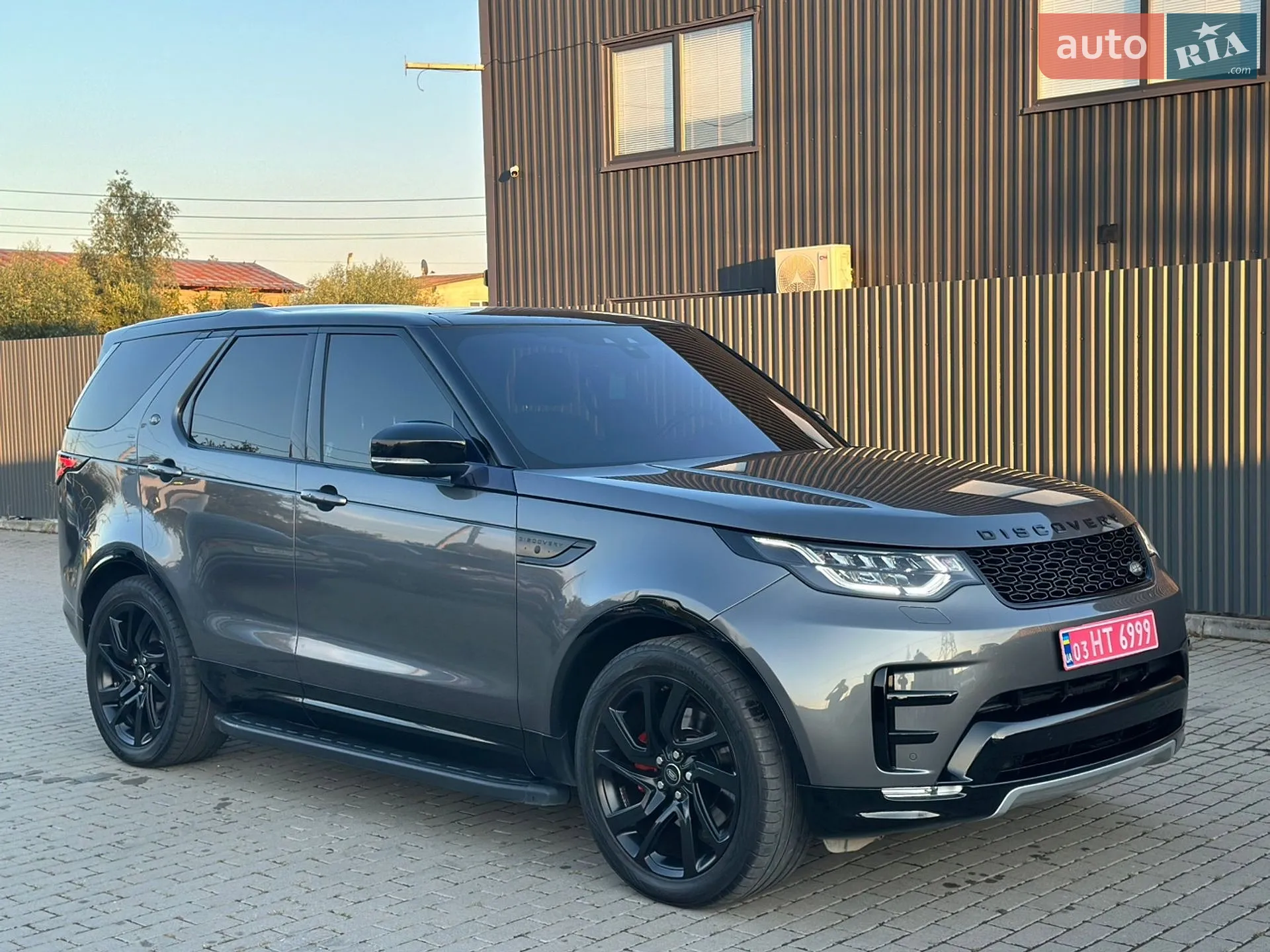 2017 Land Rover Discovery - мініатюра 4