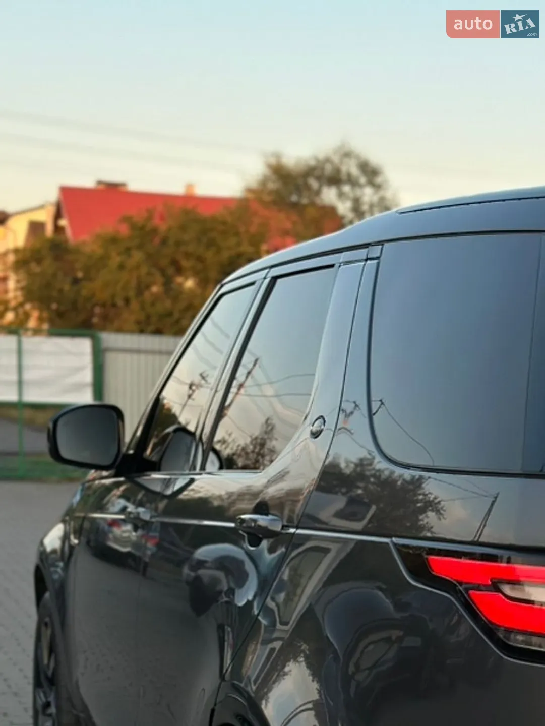 2017 Land Rover Discovery - мініатюра 8