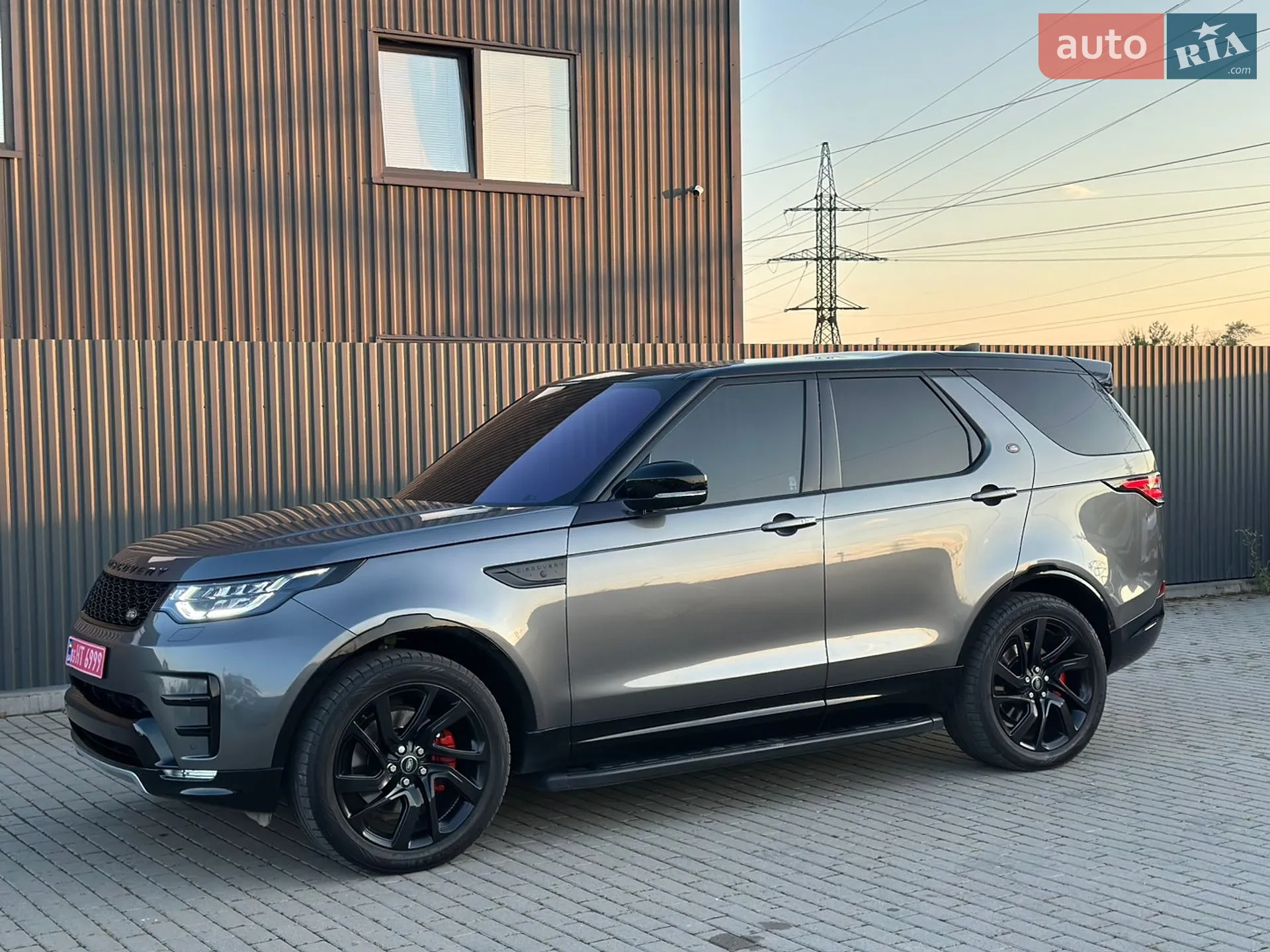 2017 Land Rover Discovery - мініатюра 12