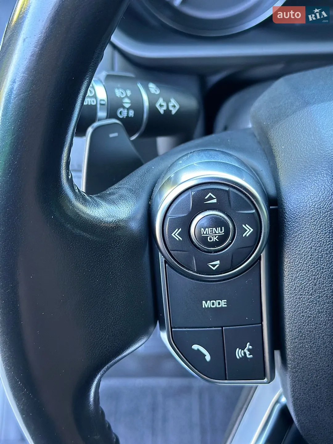 2017 Land Rover Discovery - мініатюра 23