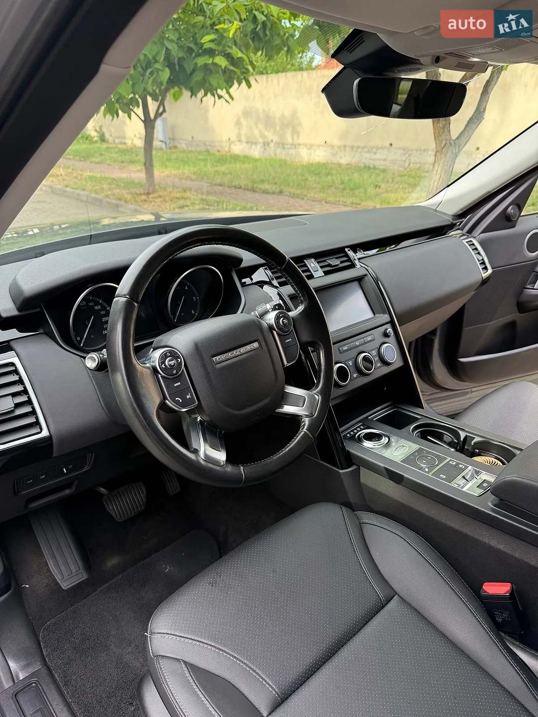 2018 Land Rover Discovery - мініатюра 52