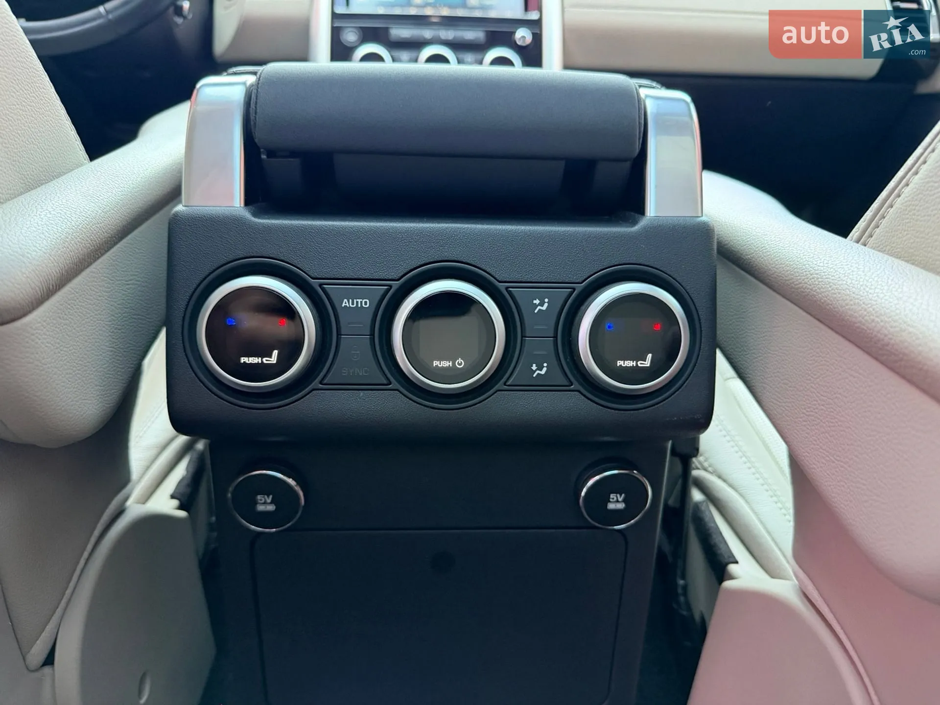 2019 Land Rover Discovery - мініатюра 22